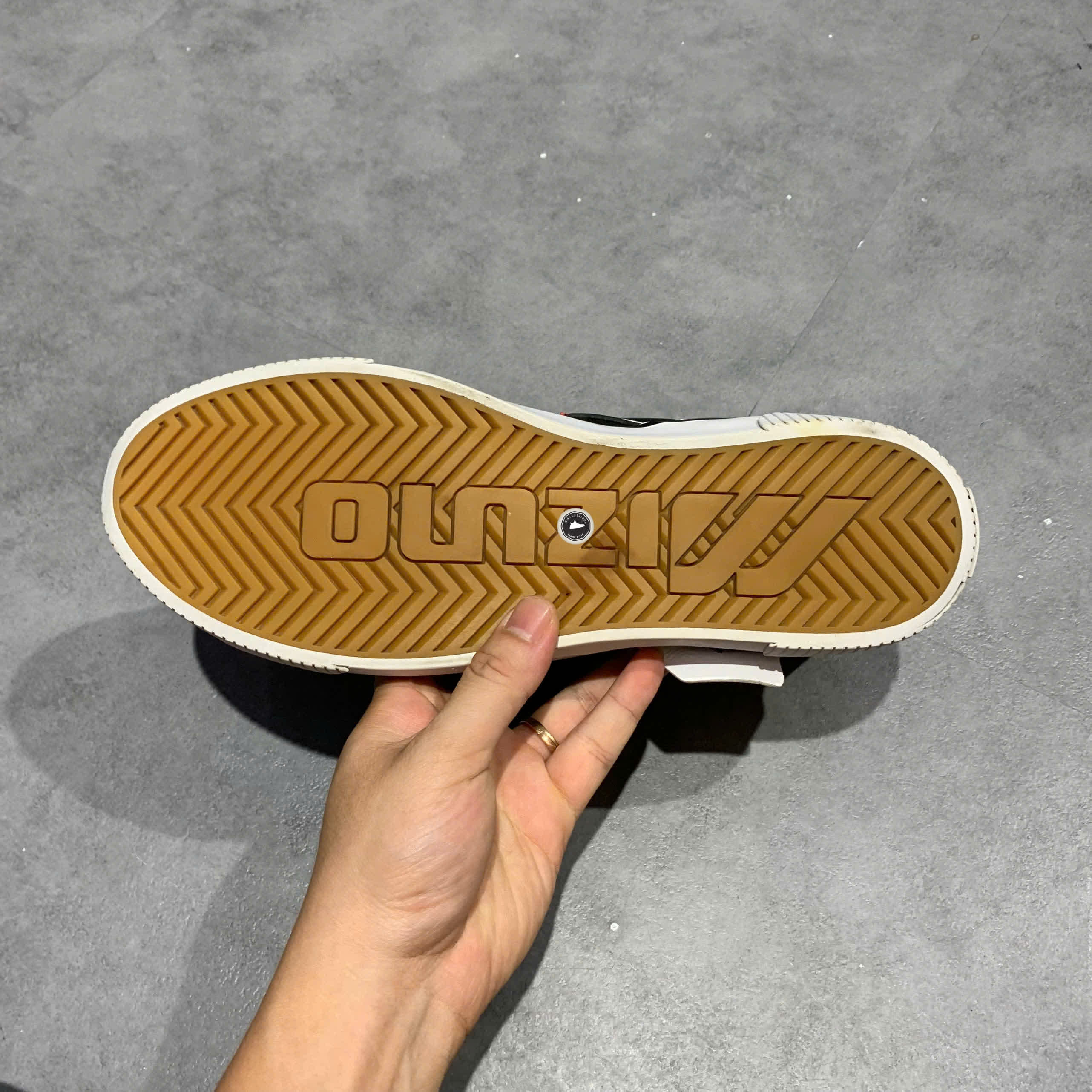 Mizuno Speed Black D1GH200501 SIZE 41 GIÀY 2HAND CHÍNH HÃNG PVN21198