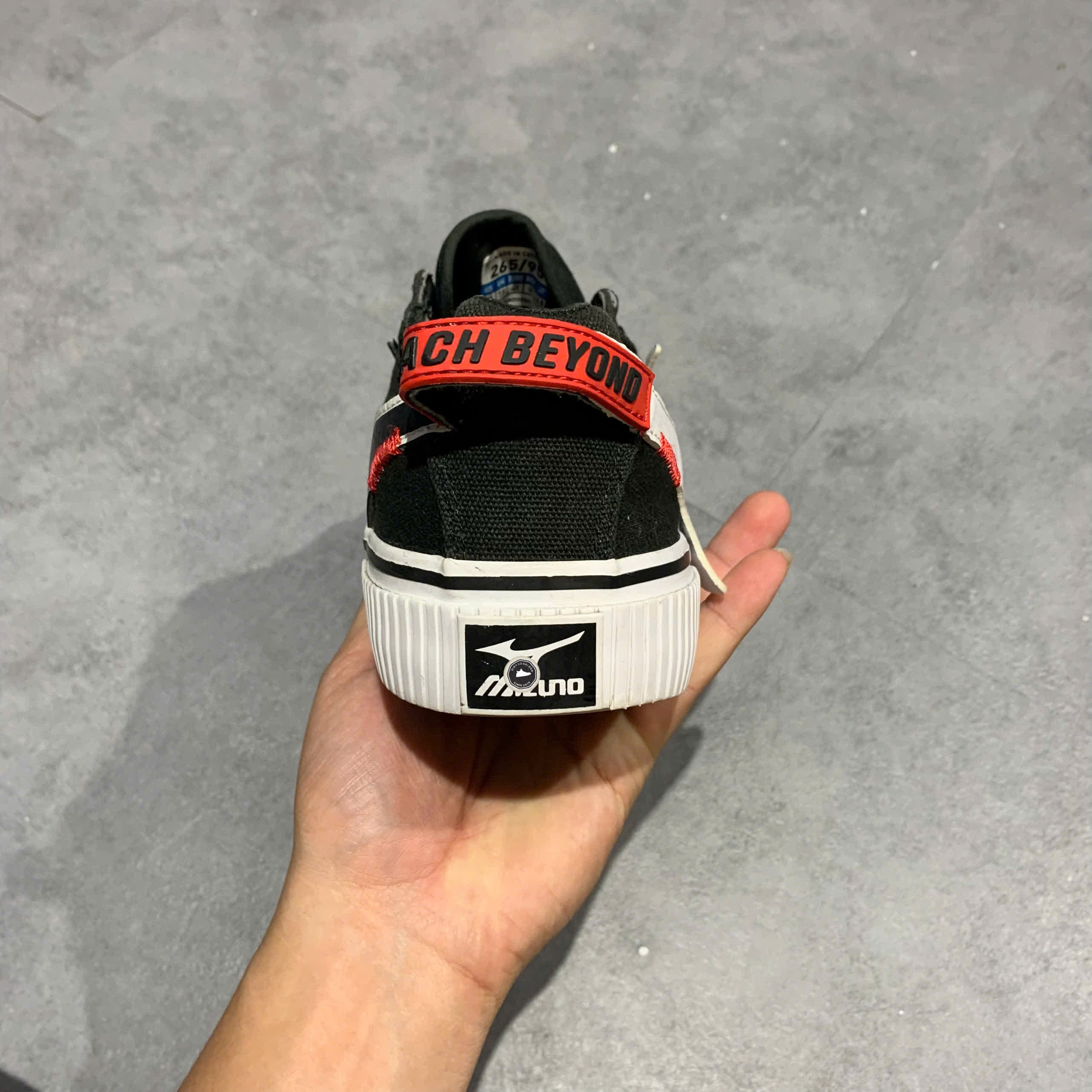 Mizuno Speed Black D1GH200501 SIZE 41 GIÀY 2HAND CHÍNH HÃNG PVN21198