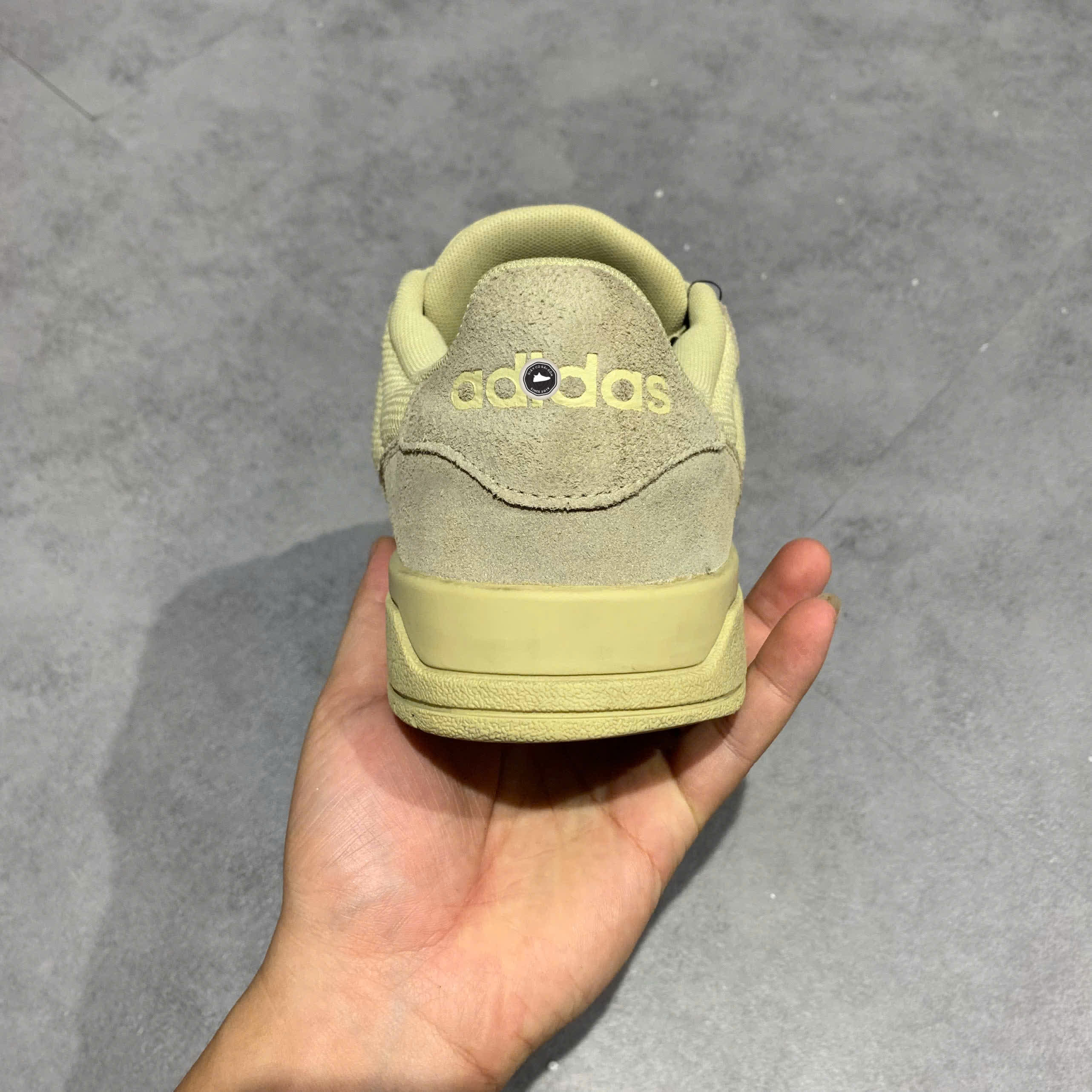 ADIDAS ENTRAP JS3007 SIZE 41 1/3 GIÀY 2HAND CHÍNH HÃNG PVN20430