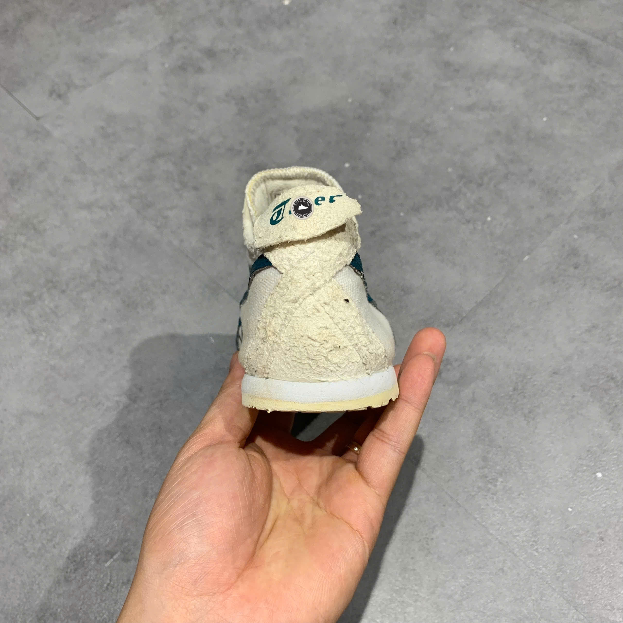 Onitsuka Tiger MEXICO 66 SLIP-ON 1183A360 SIZE 41.5 GIÀY 2HAND CHÍNH HÃNG PVN21108