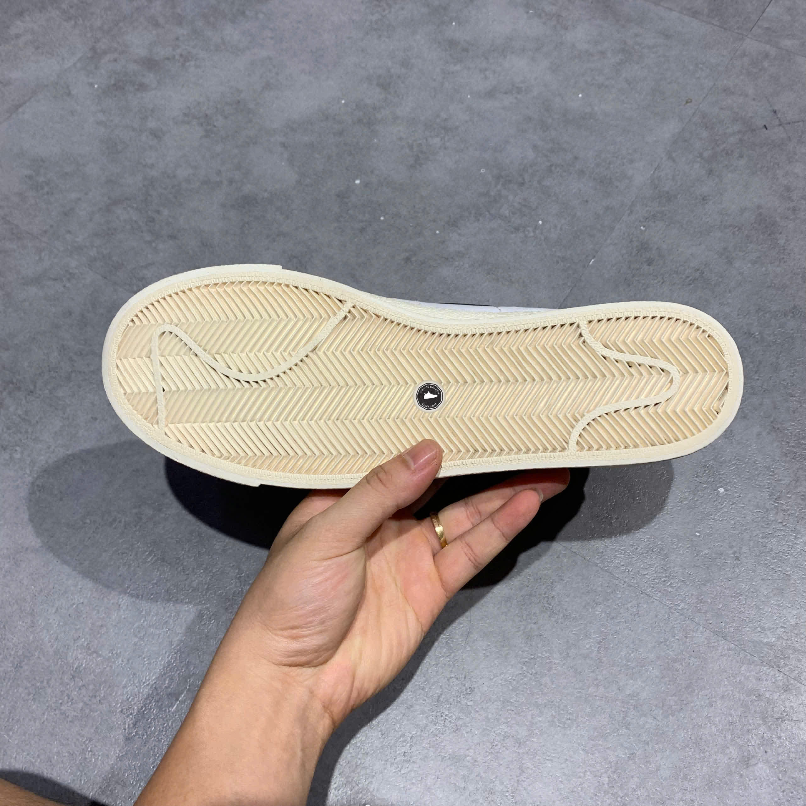 Nike Blazer Low '77 Vintage 'White Black' DA6364 101 SIZE 42 GIÀY 2HAND CHÍNH HÃNG PVN21255