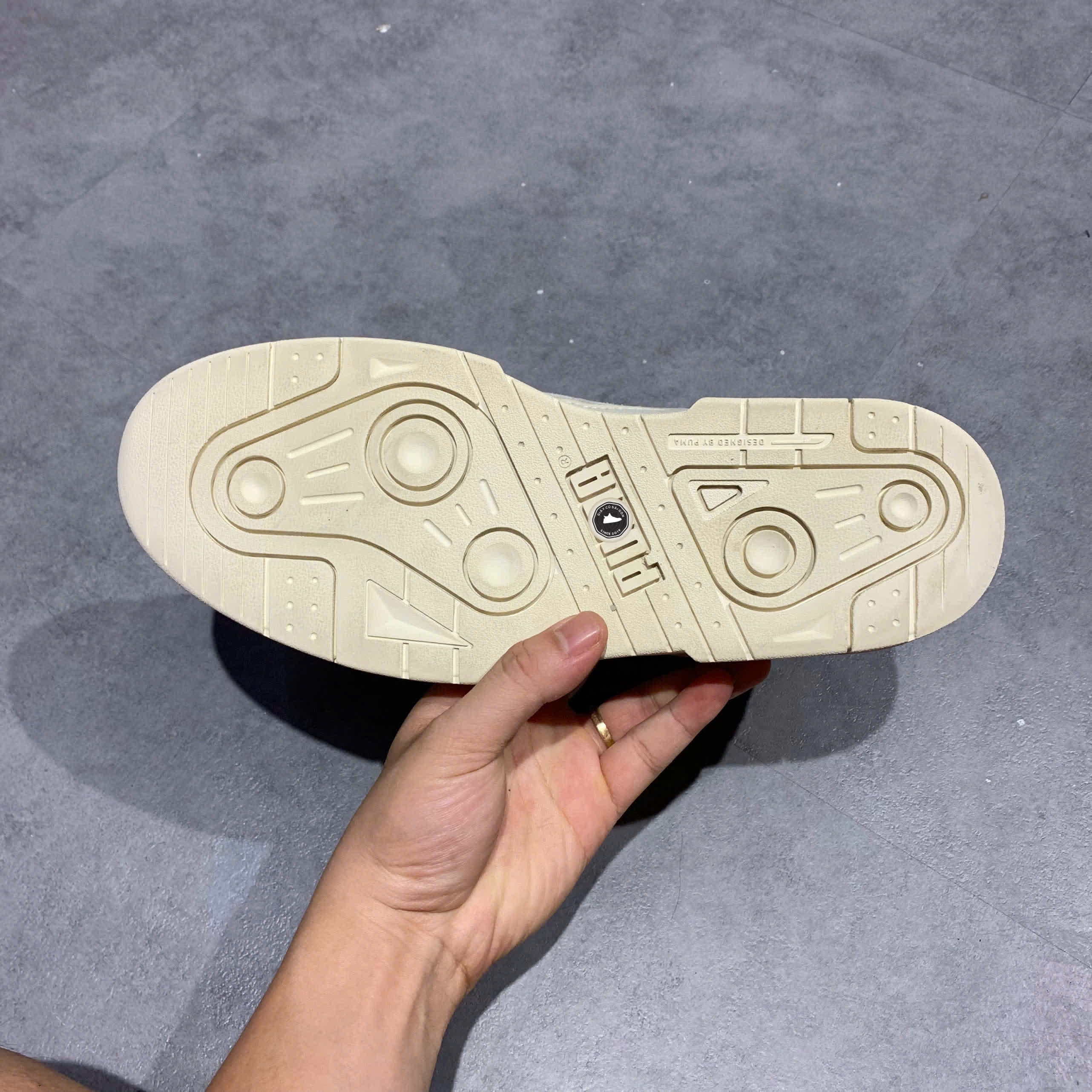 PUMA Slipstream Invdr Lux 'Cream White' 387550-01 SIZE 42.5 GIÀY 2HAND CHÍNH HÃNG PVN21325