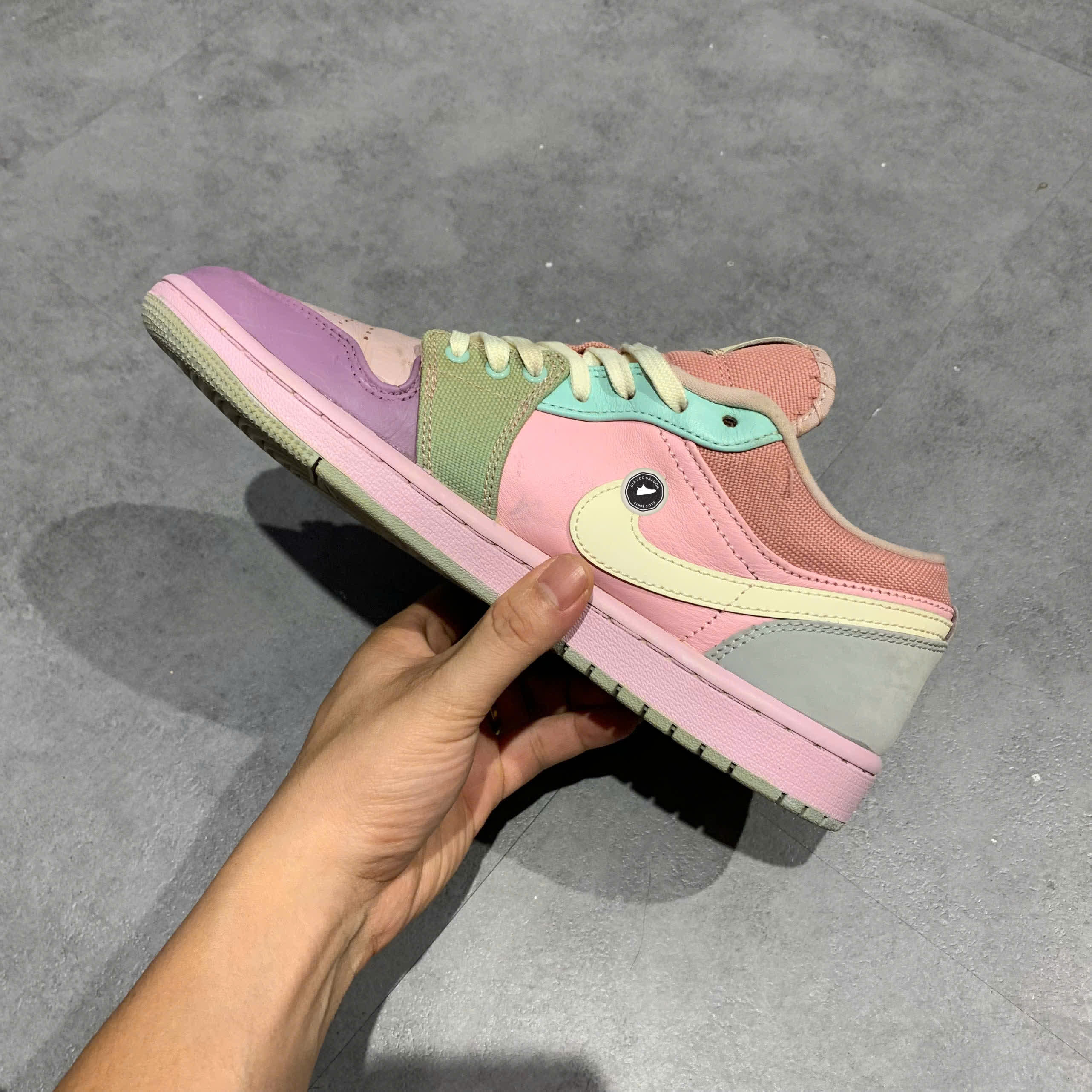 NIKE AIR JORDAN 1 LOW SE 'EASTER PASTEL' DJ5196 615 SIZE 42 GIÀY 2HAND CHÍNH HÃNG PVN21070