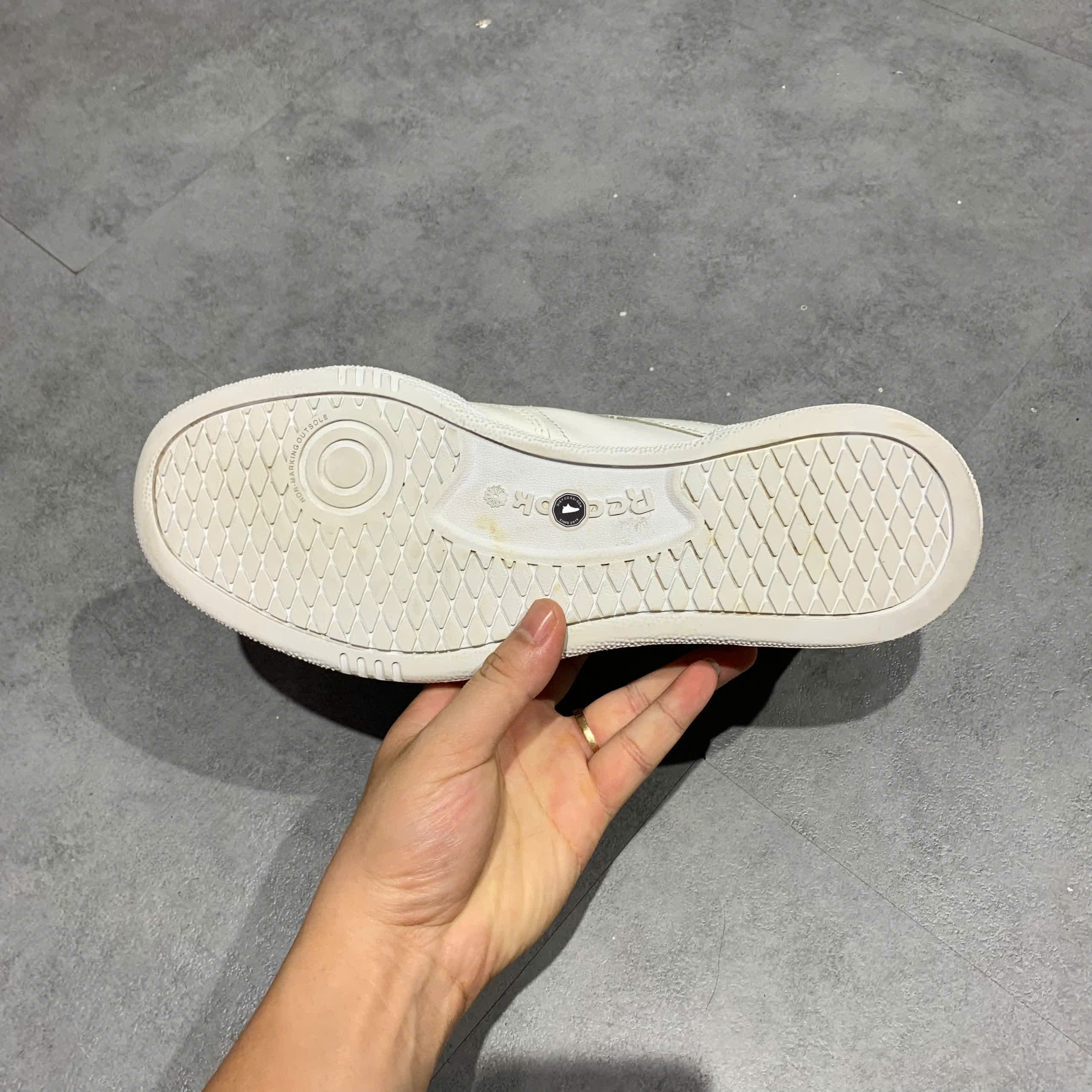 Reebok Club C 85 MU ‘White Scarlett Red Navy’ EH0640 SIZE 42.5 GIÀY 2HAND CHÍNH HÃNG PVN21159