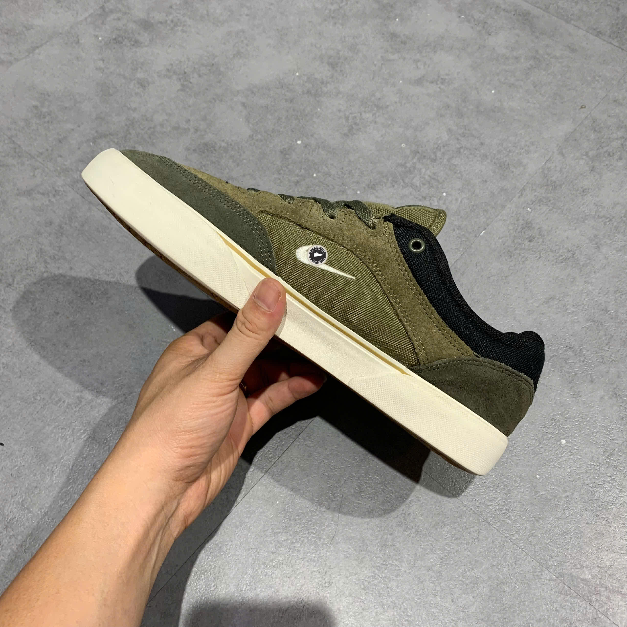 NIKE SB MALOR 'MEDIUM OLIVE' FV6064 200 SIZE 42 GIÀY 2HAND CHÍNH HÃNG PVN21348