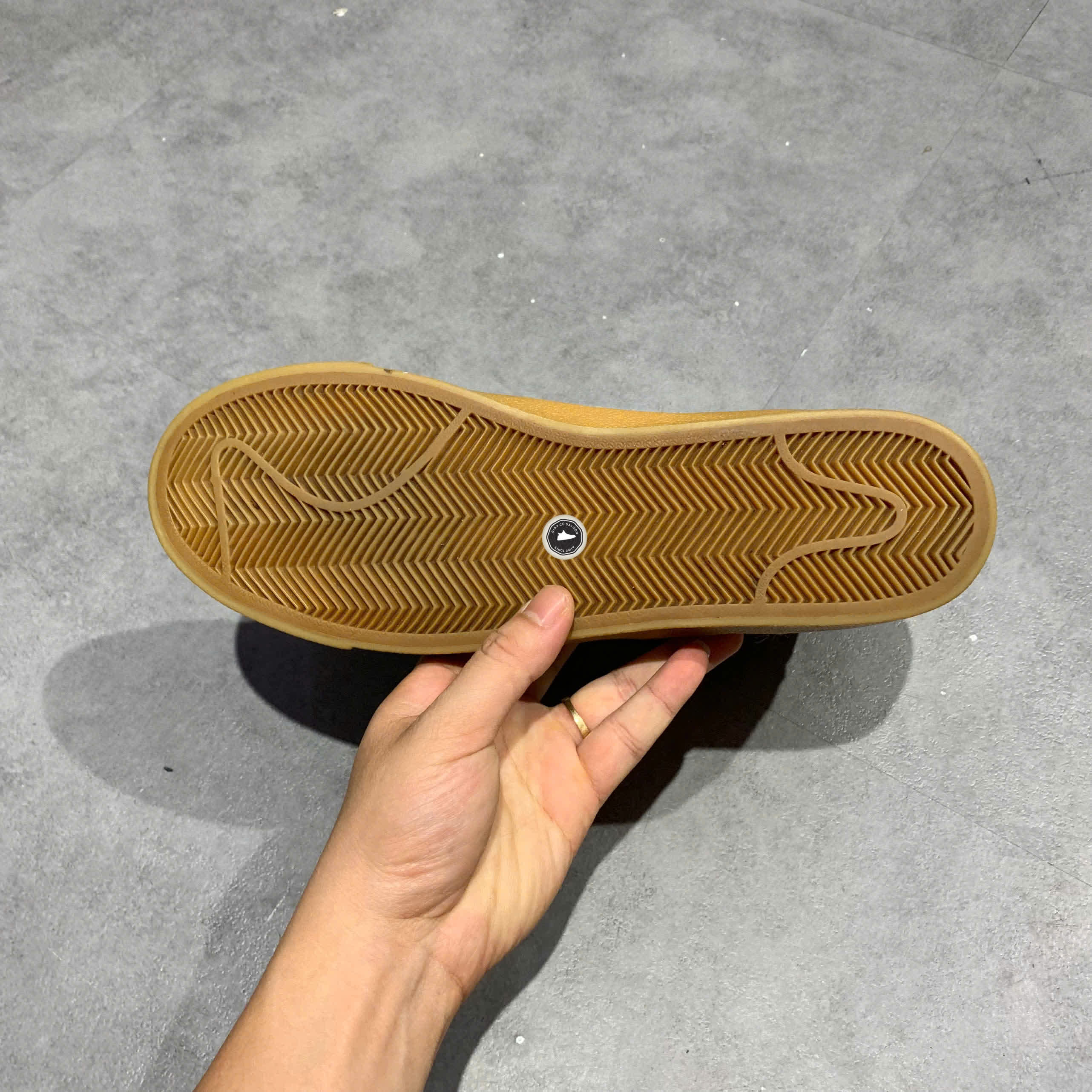 Nike Blazer Mid '77 Vintage 'Voodoo - Sail Grey' DQ5081 119 SIZE 42 GIÀY 2HAND CHÍNH HÃNG PVN21267