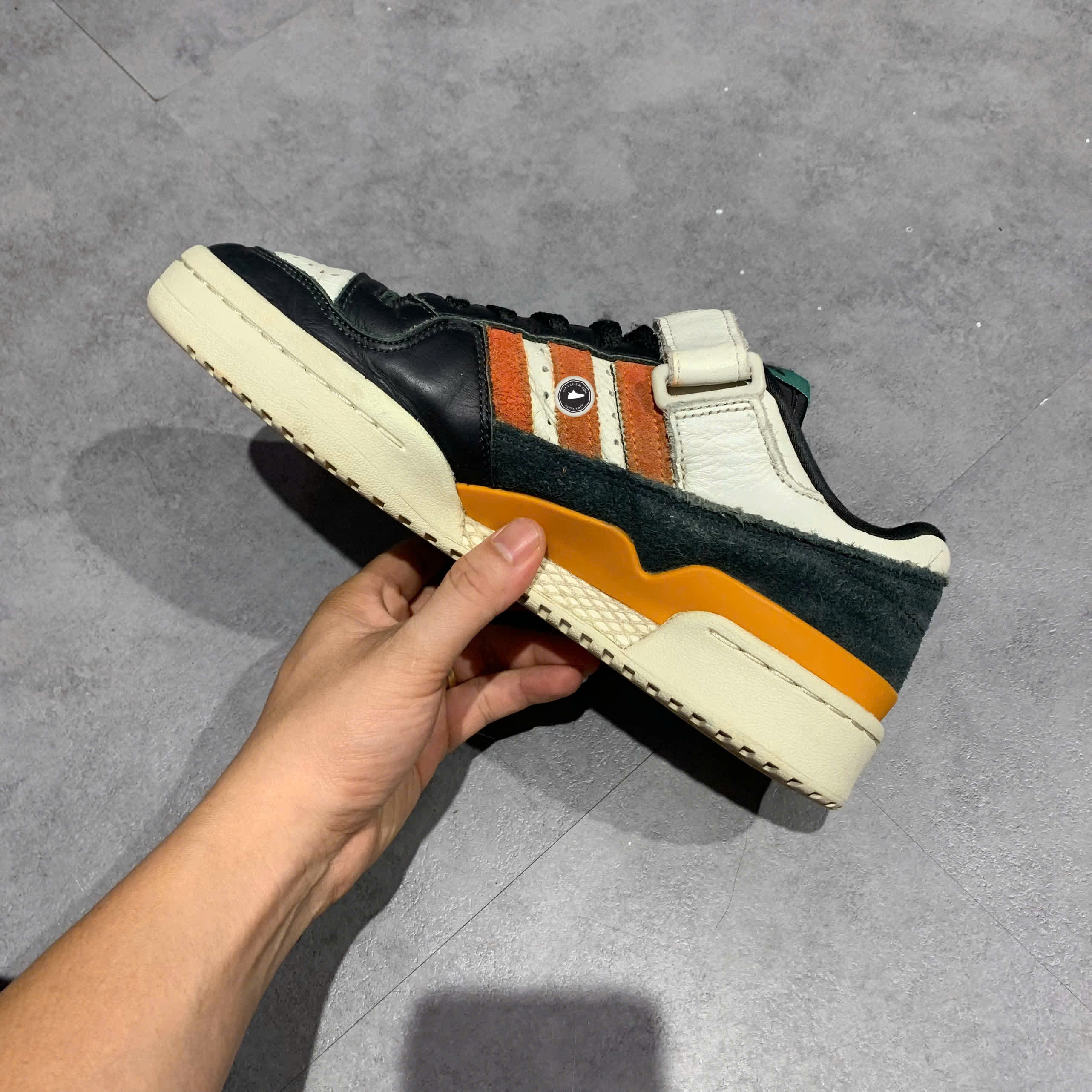 Adidas Forum 84 Low 'Orbit Grey Focus Orange' GX2161 SIZE 42 GIÀY 2HAND CHÍNH HÃNG PVN21341