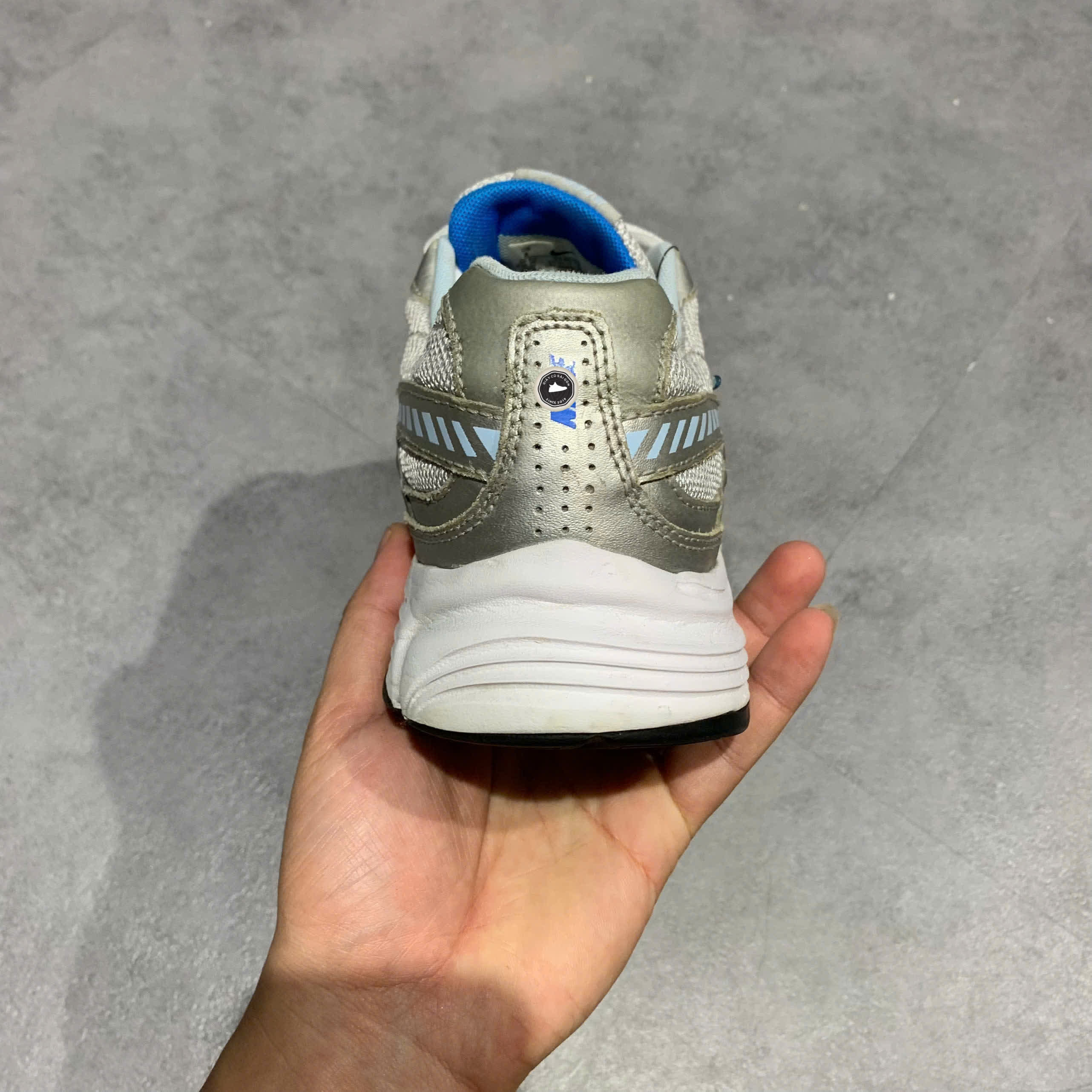 NIKE Initiator 'Metallic Silver Ice Blue' 394053 001 SIZE 39 GIÀY 2HAND CHÍNH HÃNG PVN21134