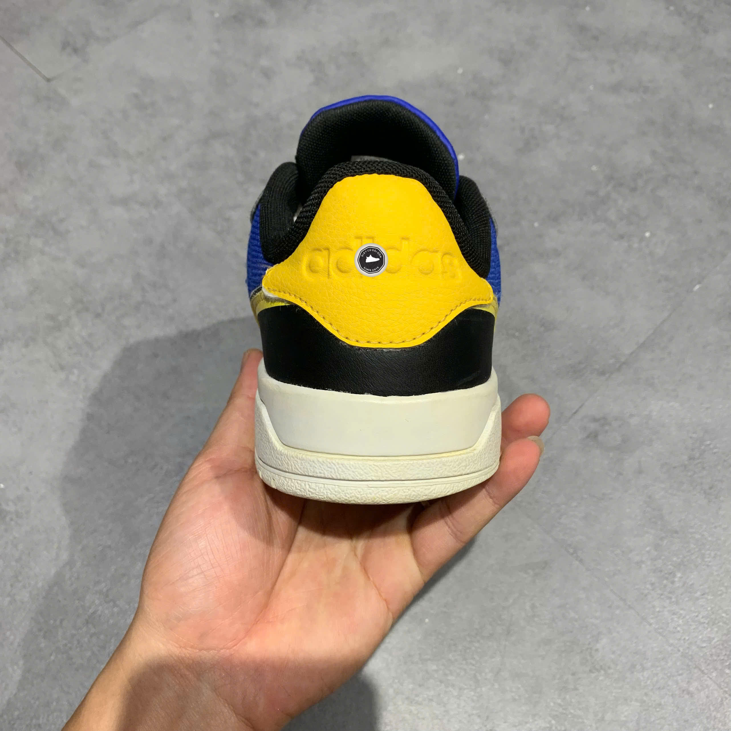 ADIDAS ENTRAP 'WHITE YELLOW BLUE' GW7007 SIZE 40 2/3 GIÀY 2HAND CHÍNH HÃNG PVN21176