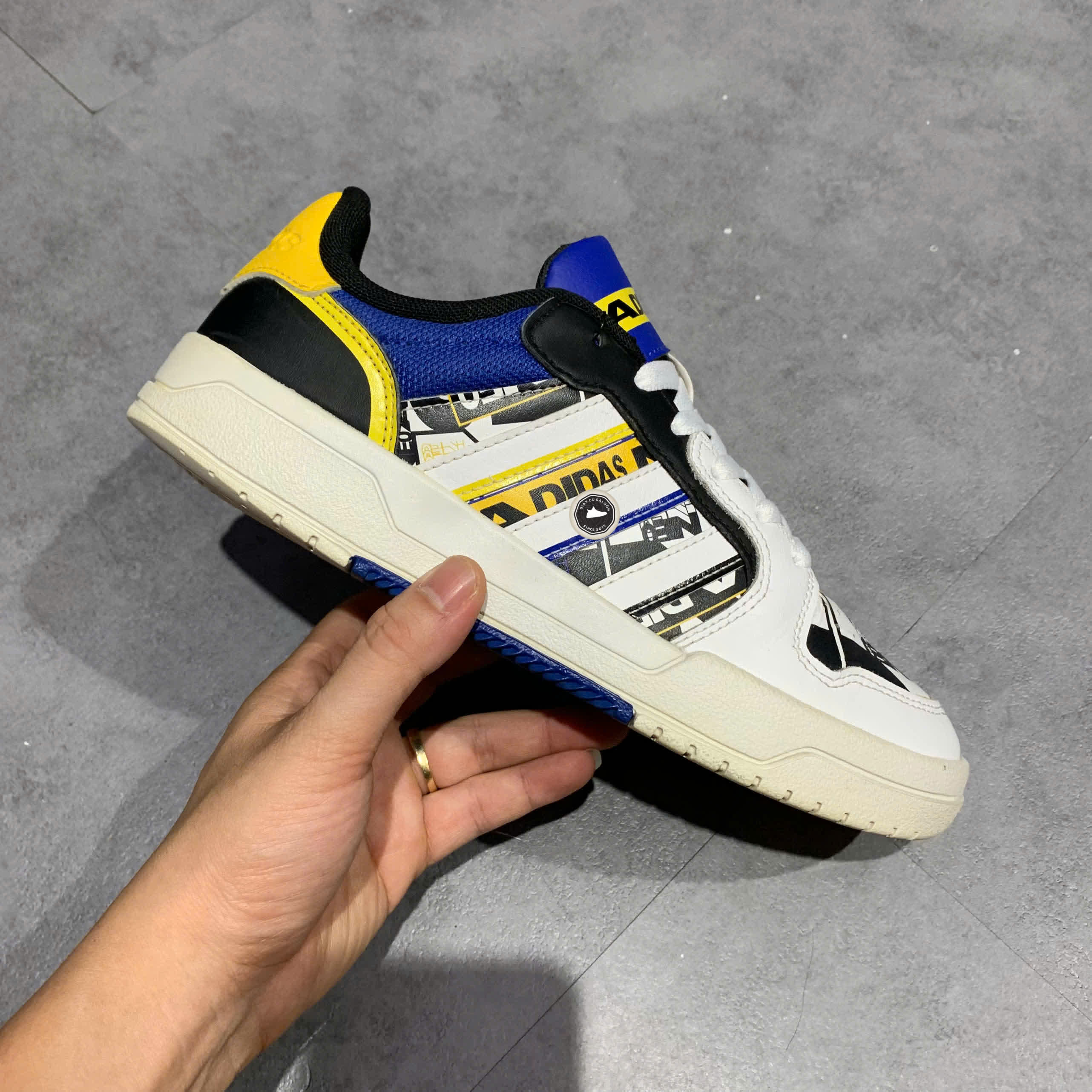 ADIDAS ENTRAP 'WHITE YELLOW BLUE' GW7007 SIZE 40 2/3 GIÀY 2HAND CHÍNH HÃNG PVN21176