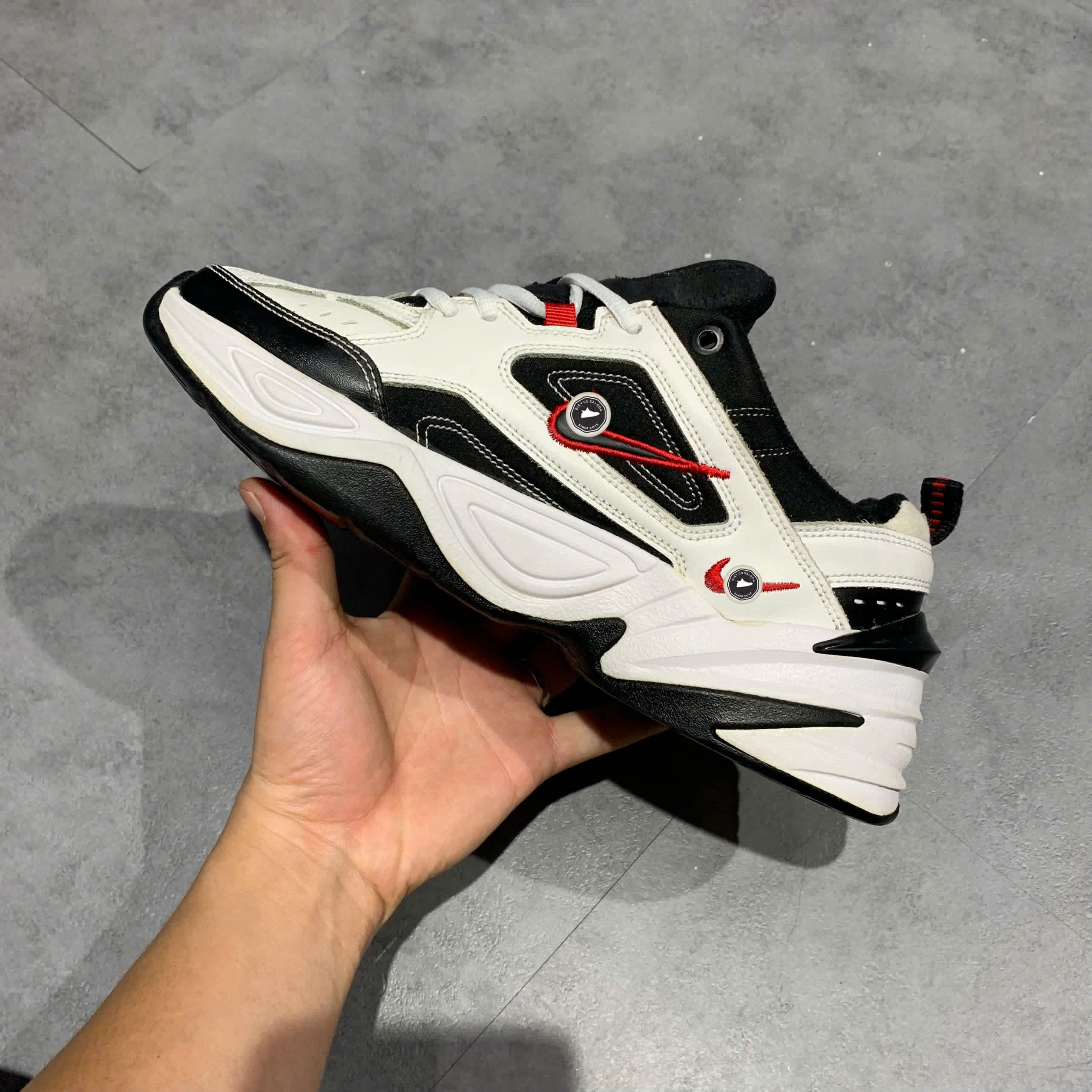 Nike M2K Tekno White/Black-University Red AV4789 104 SIZE 40 GIÀY 2HAND CHÍNH HÃNG PVN21268