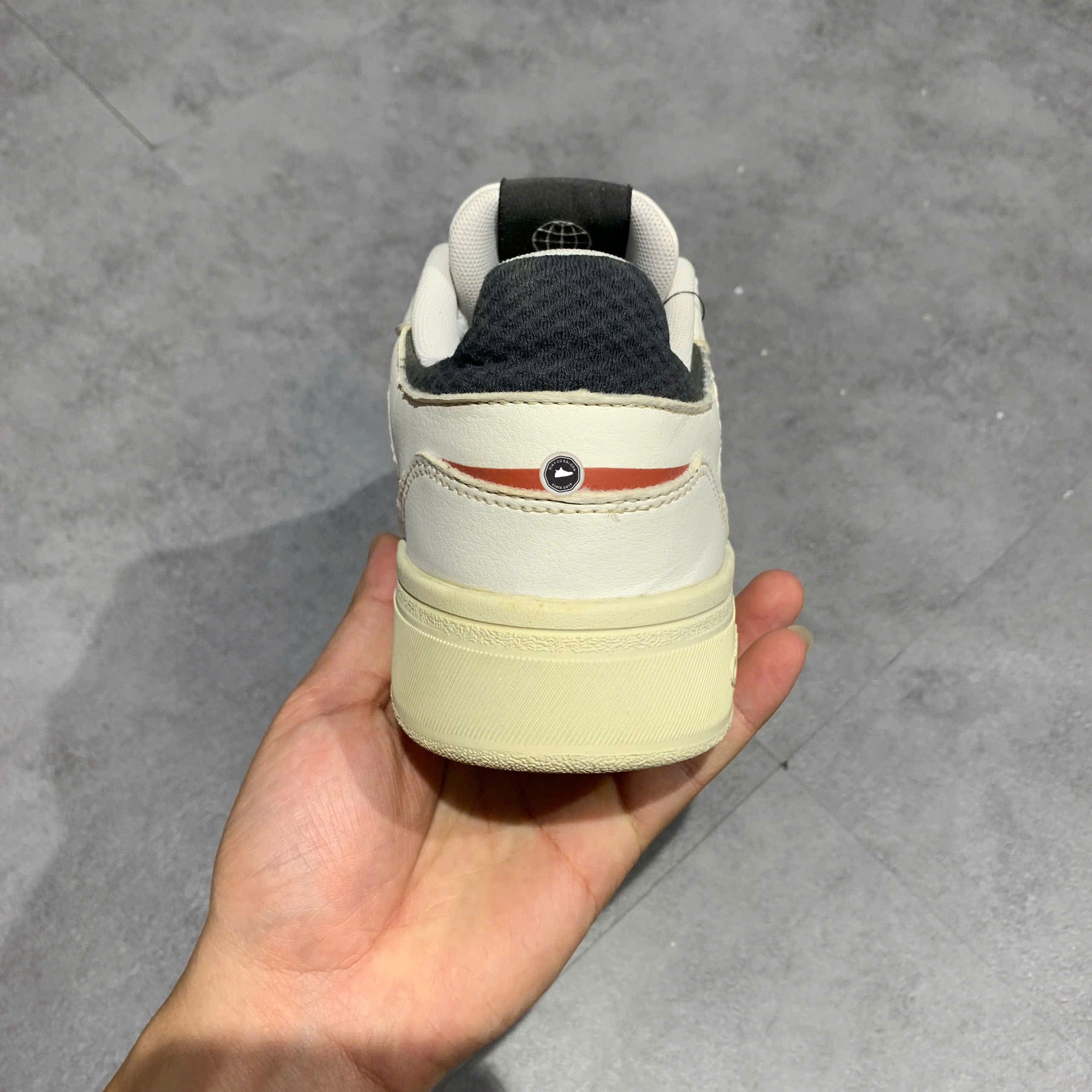 ADIDAS CourtBeat Court Lifestyle 'White Green Oxide' GX1743 SIZE 40 GIÀY 2HAND CHÍNH HÃNG PVN21211