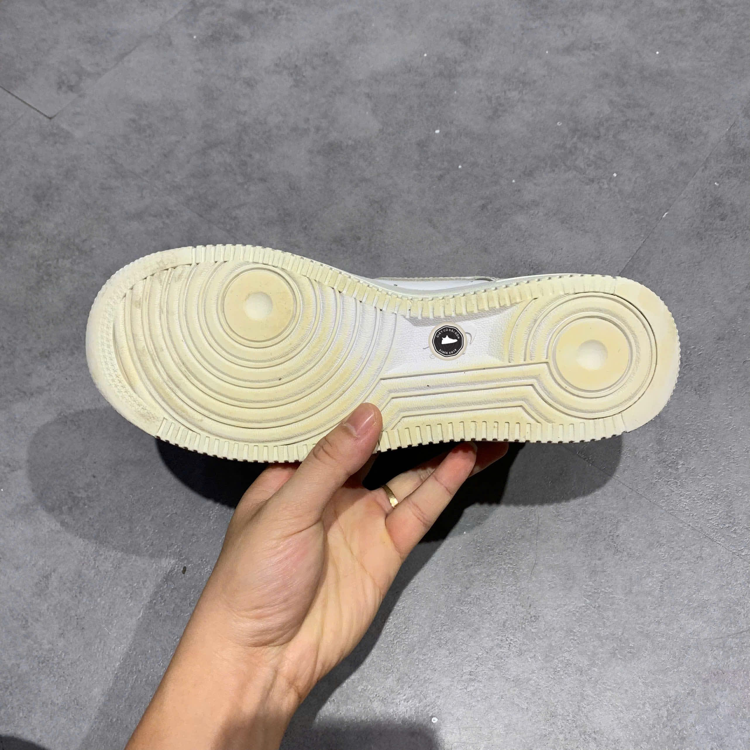 Nike Air Force 1 LE GS 'Triple White' DH2920 111 SIZE 40 GIÀY 2HAND CHÍNH HÃNG PVN21213