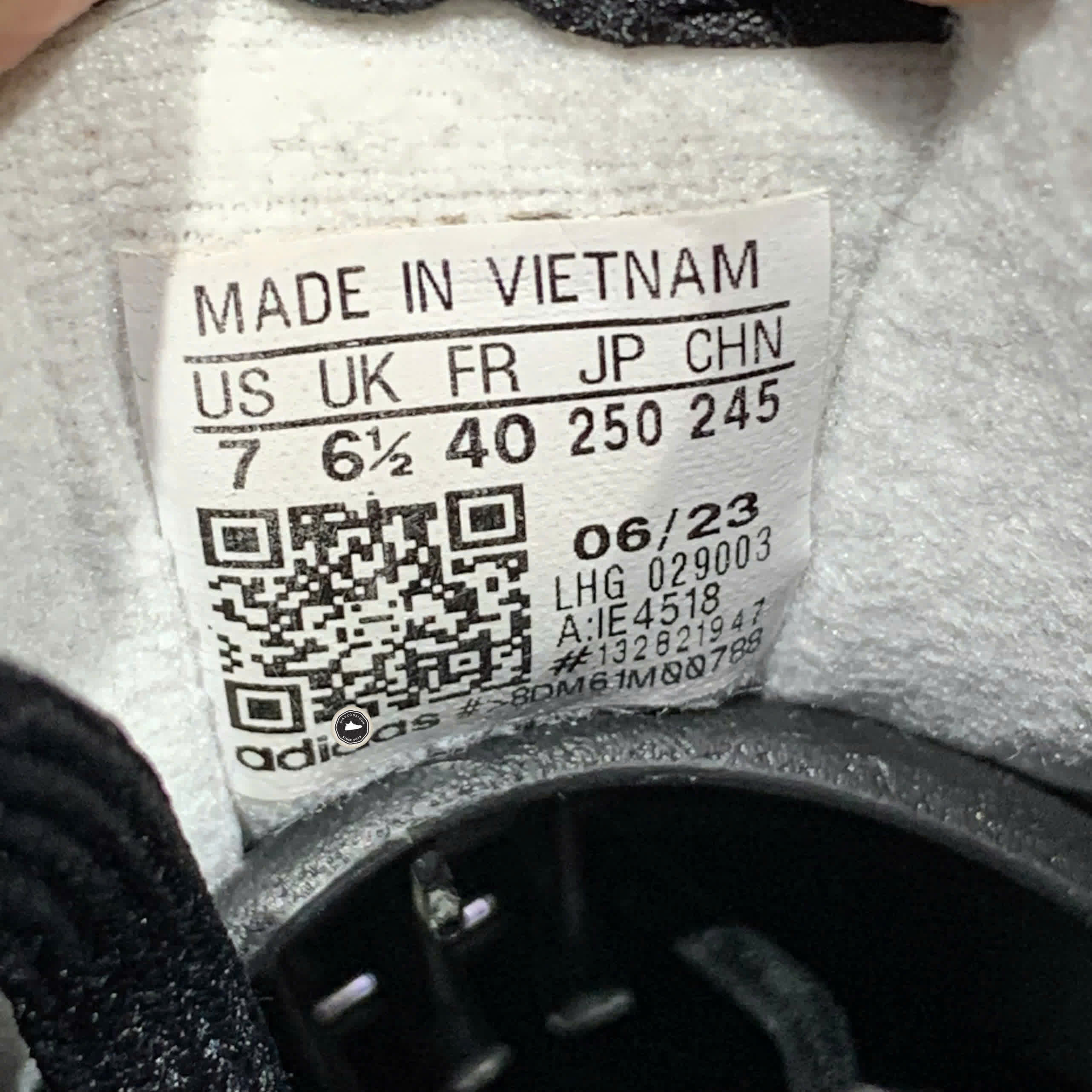 Adidas Midcity Low Core Black Cloud White IE4518 SIZE 40 GIÀY 2HAND CHÍNH HÃNG PVN21146