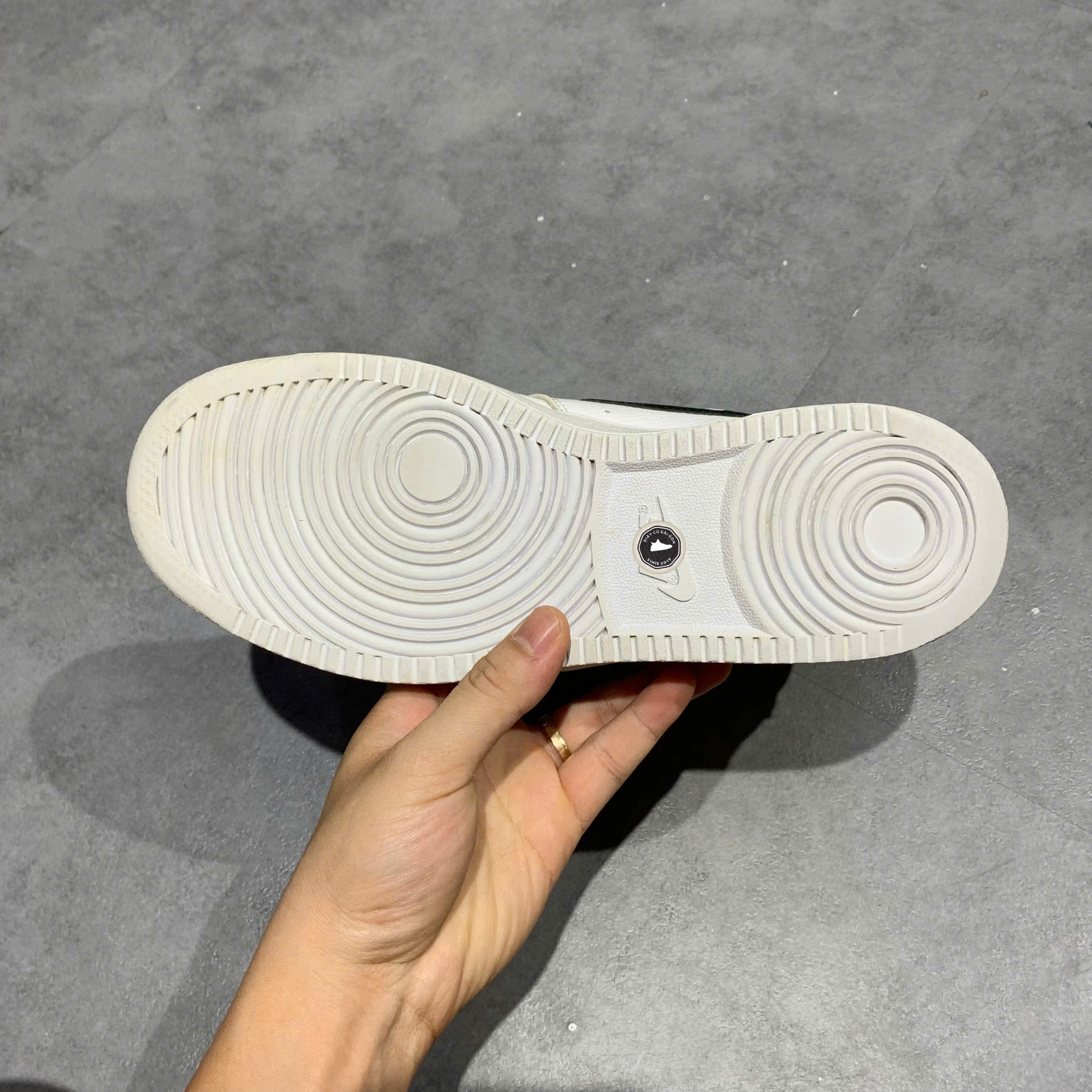 NIKE COURT VISION LOW WHITE BLACK CD5463 101 SIZE 40.5 GIÀY 2HAND CHÍNH HÃNG PVN21219