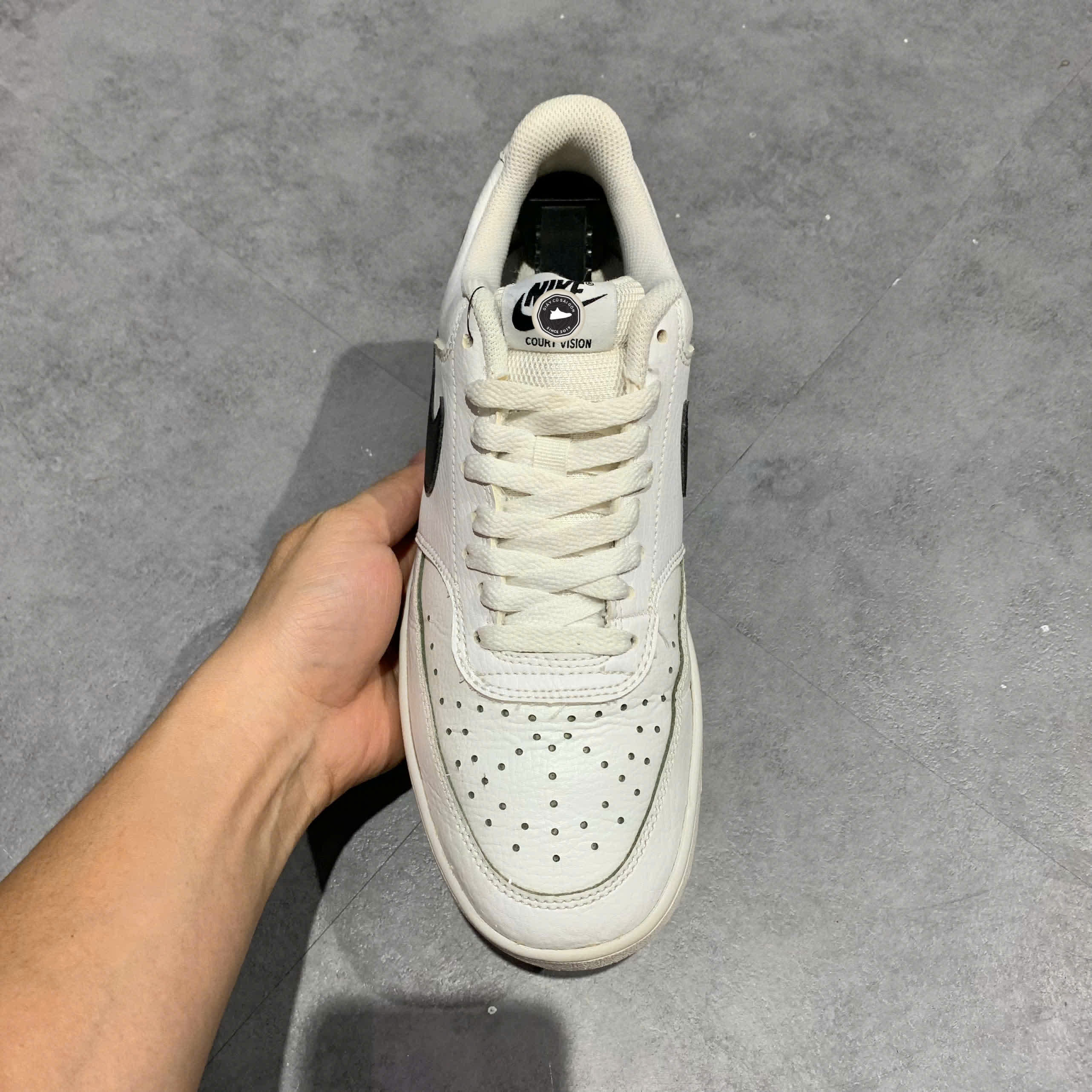NIKE COURT VISION LOW WHITE BLACK CD5463 101 SIZE 40.5 GIÀY 2HAND CHÍNH HÃNG PVN21219