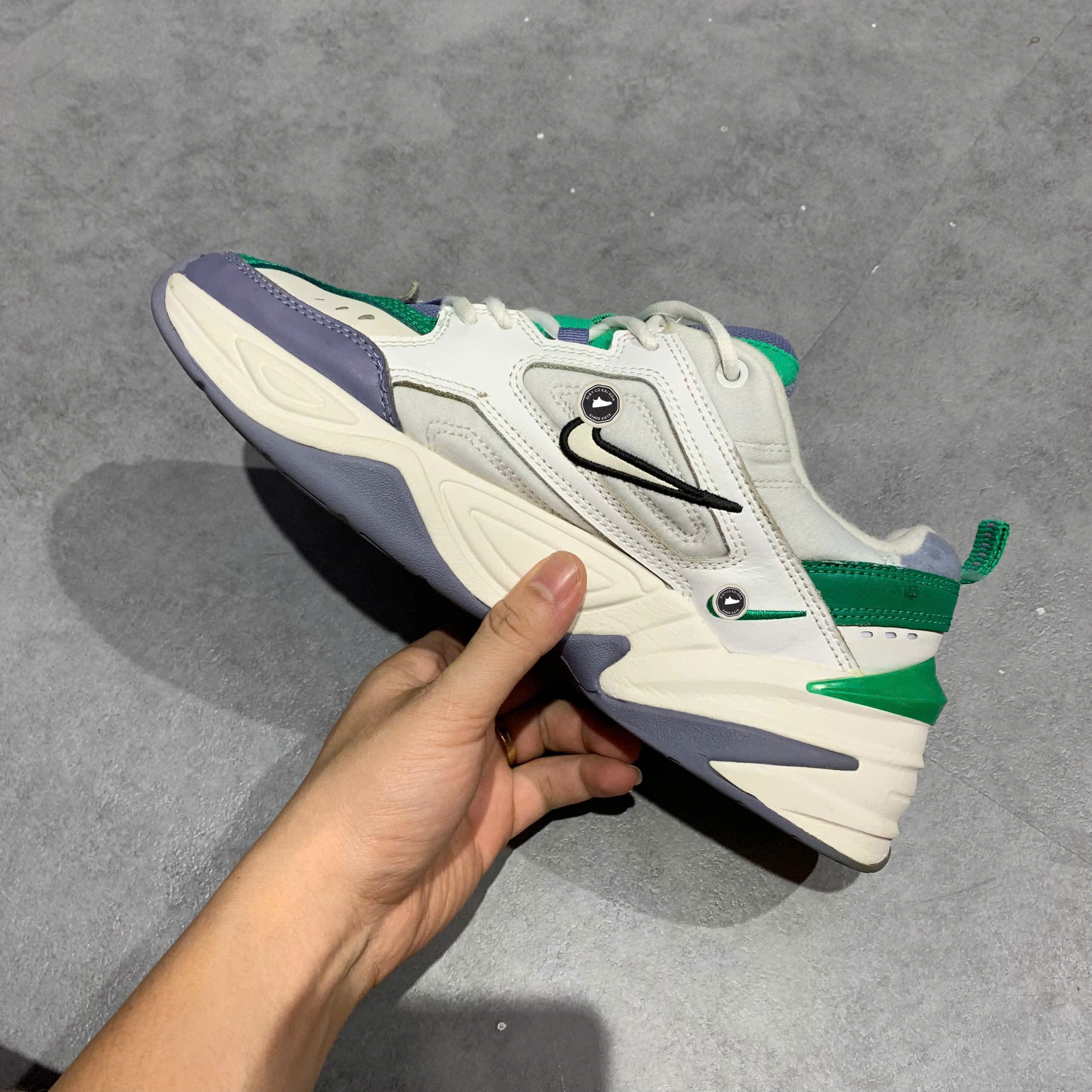 NIKE M2K TEKNO PLATINUM TINT SAIL LUCID GREEN AV4789 009 SIZE 42 GIÀY 2HAND CHÍNH HÃNG PVN21232