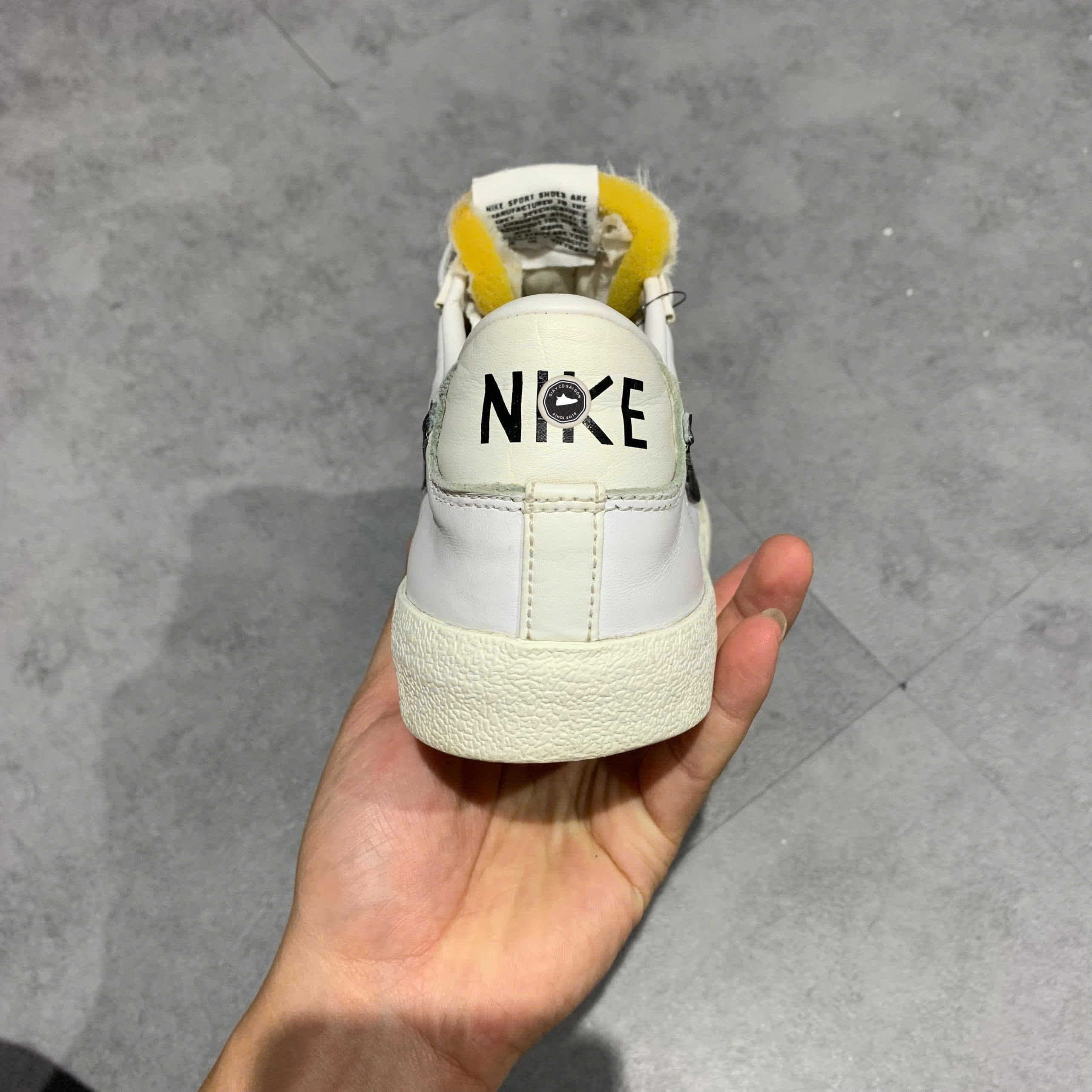 NIKE BLAZER LOW '77 VINTAGE 'WHITE BLACK' DA6364 101 SIZE 43 GIÀY 2HAND CHÍNH HÃNG PVN21205