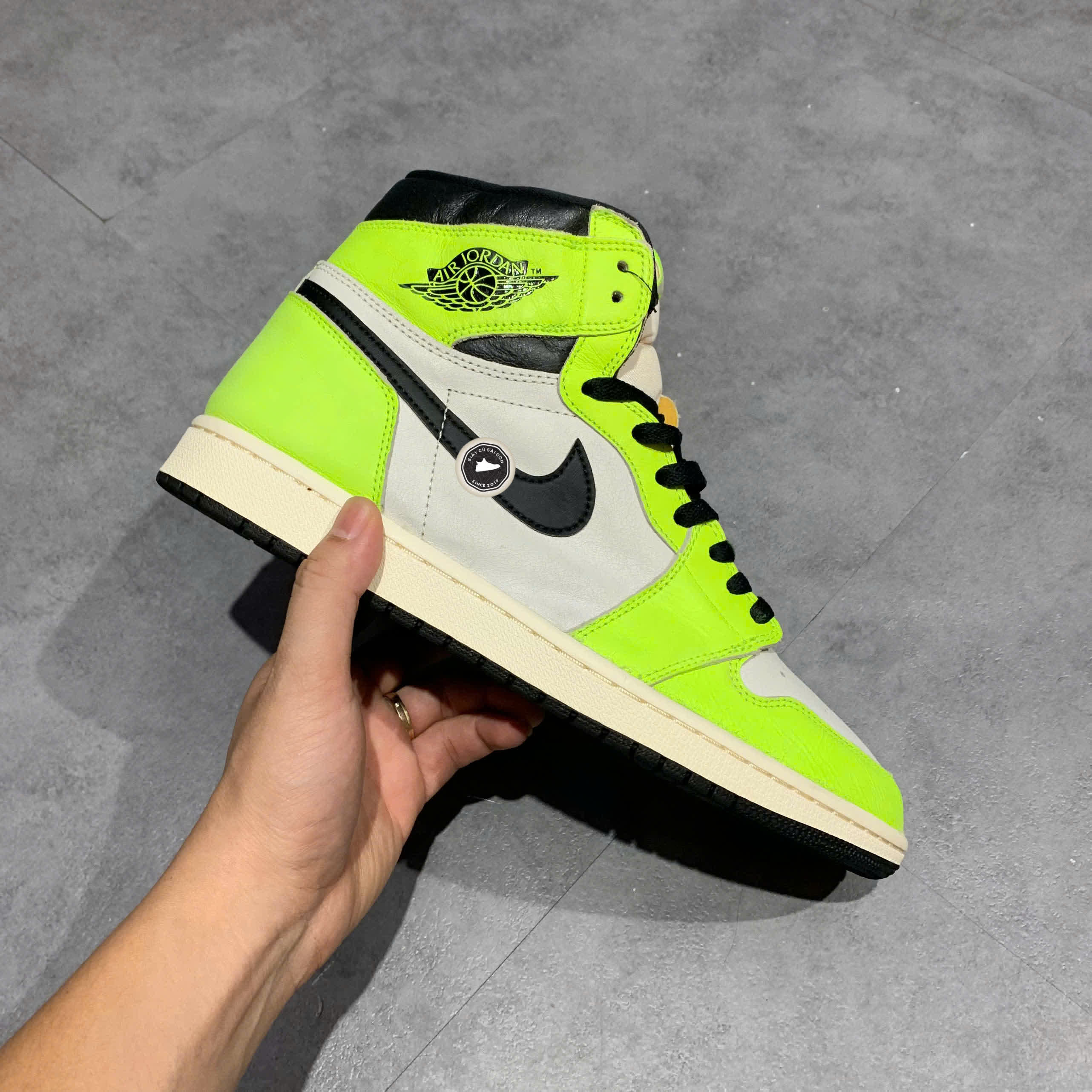 NIKE AIR FORCE 1 '07 LOW WHITE WOLF GREY SOLE DV0788 100 SIZE 44 GIÀY 2HAND CHÍNH HÃNG PVN21815