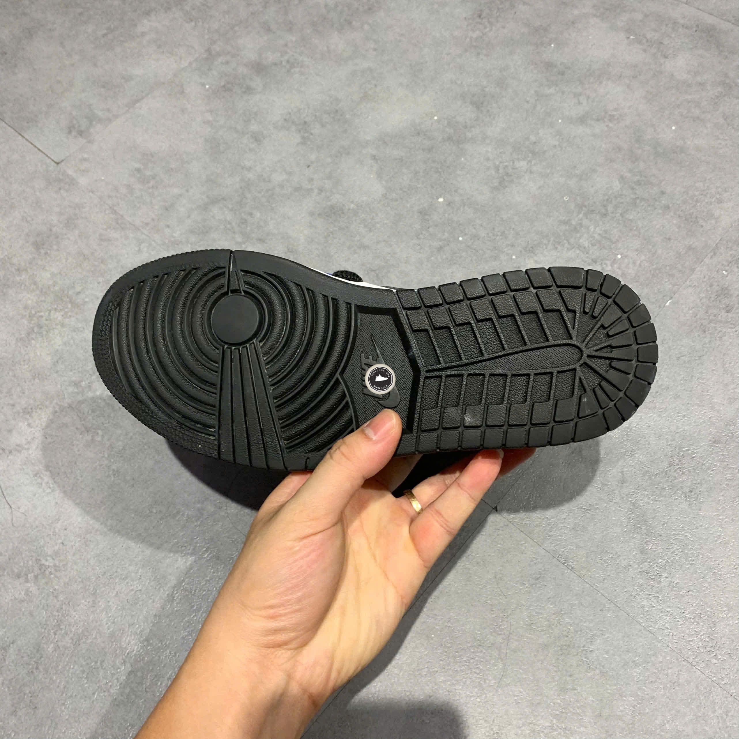 JORDAN 1 MID SISTERHOOD CV0152 401 SIZE 39 GIÀY 2HAND CHÍNH HÃNG PVN21888