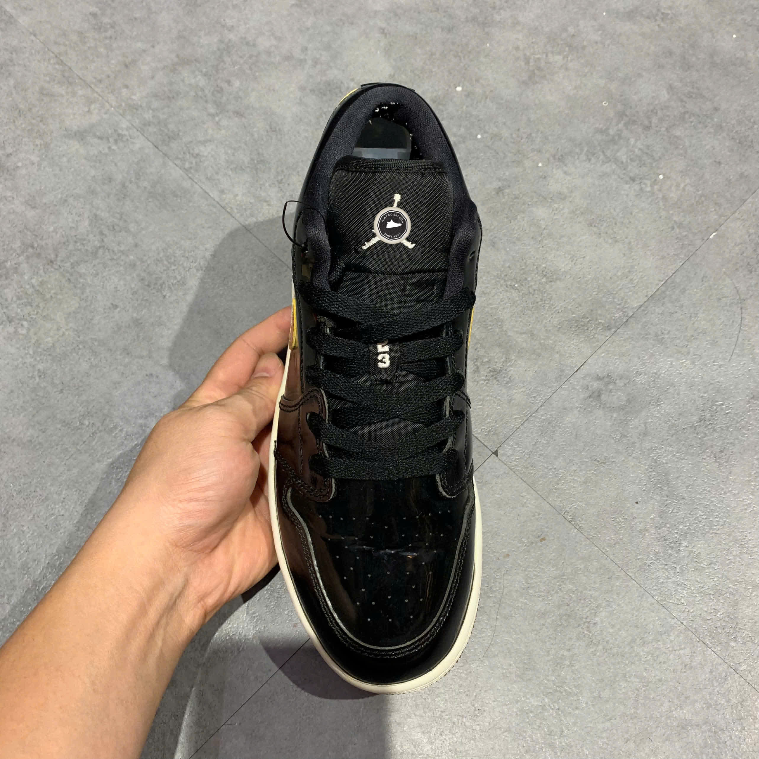 JORDAN 1 LOW GS 'METALLIC GOLD' 554723 032 SIZE 38 GIÀY 2HAND CHÍNH HÃNG PVN22153