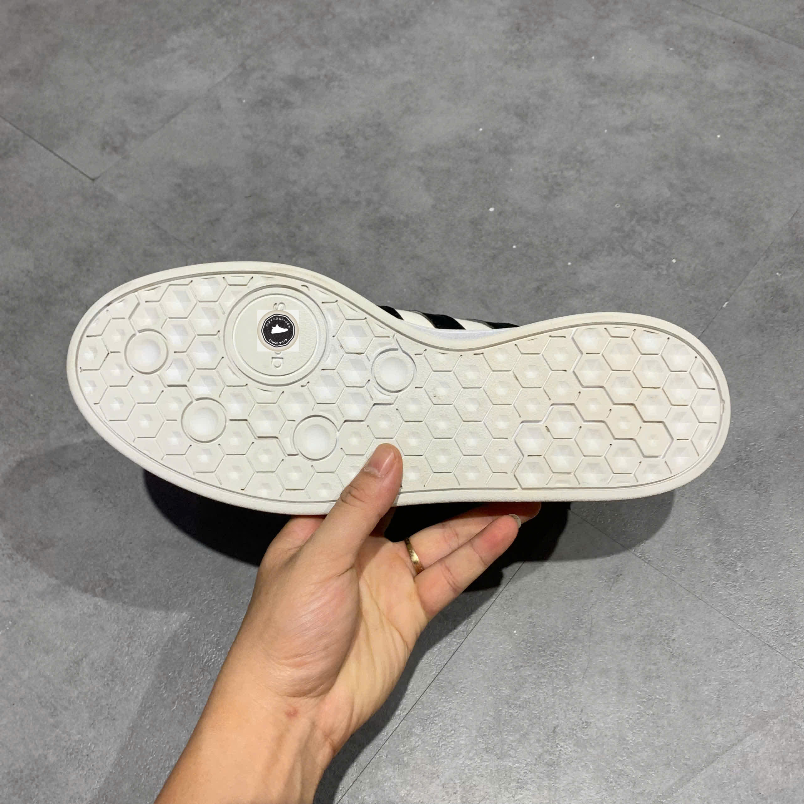 ADIDAS BREAKNET CLOUD WHITE CORE BLACK FX8707 SIZE 44 2/3 GIÀY 2HAND CHÍNH HÃNG PVN22650