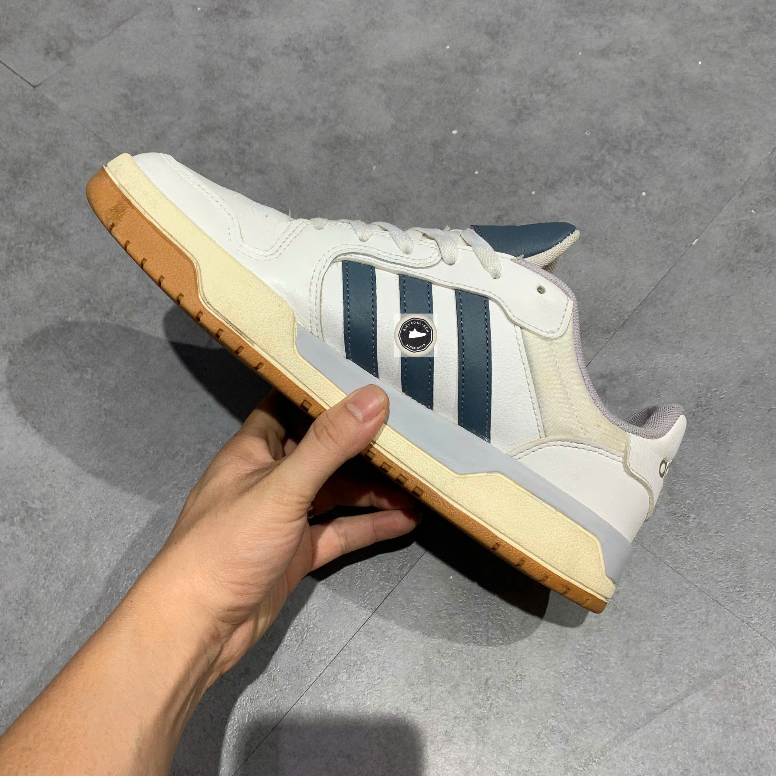 Adidas Entrap 'White Glory Grey' FW3463 SIZE 44 GIÀY 2HAND CHÍNH HÃNG PVN22705