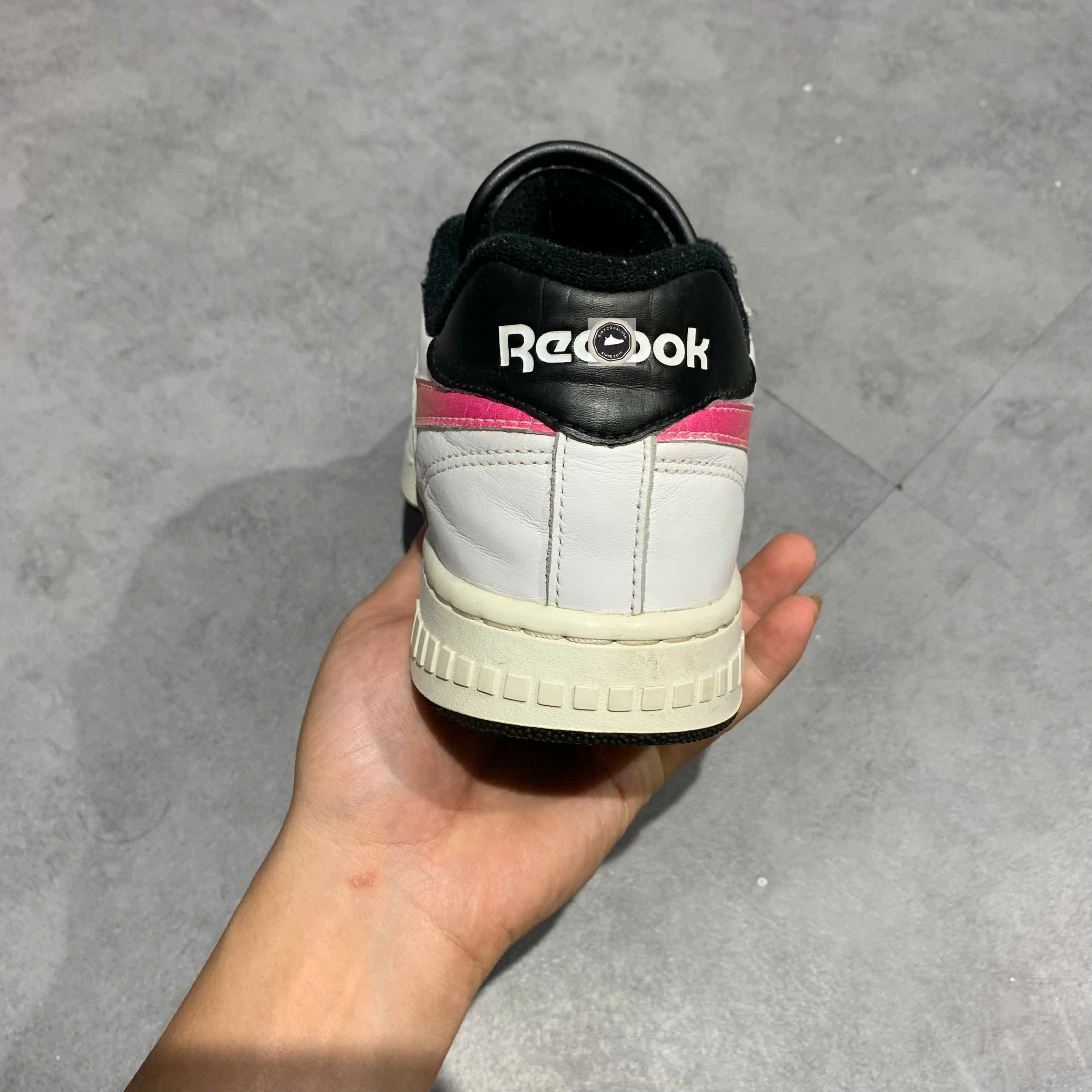 🔥 REEBOK BB 4000 COZY SHOCK ABSORPTION – WHITE/BLUE/YELLOW – SIZE 42 – PVN22576 – CHÍNH HÃNG