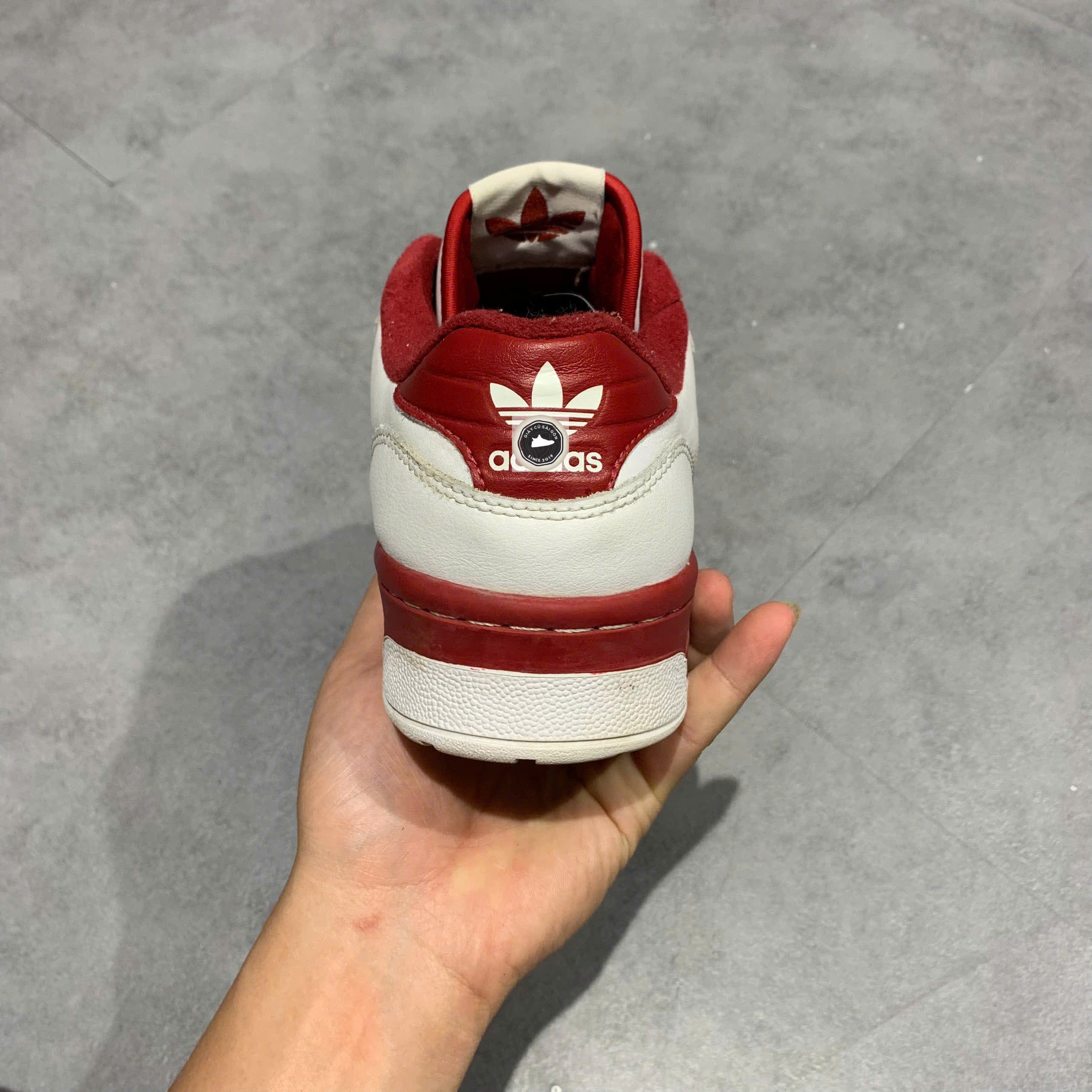 ADIDAS FALCON CLOUD WHITE EE4967 SIZE 43 1/3 GIÀY 2HAND CHÍNH HÃNG 22691