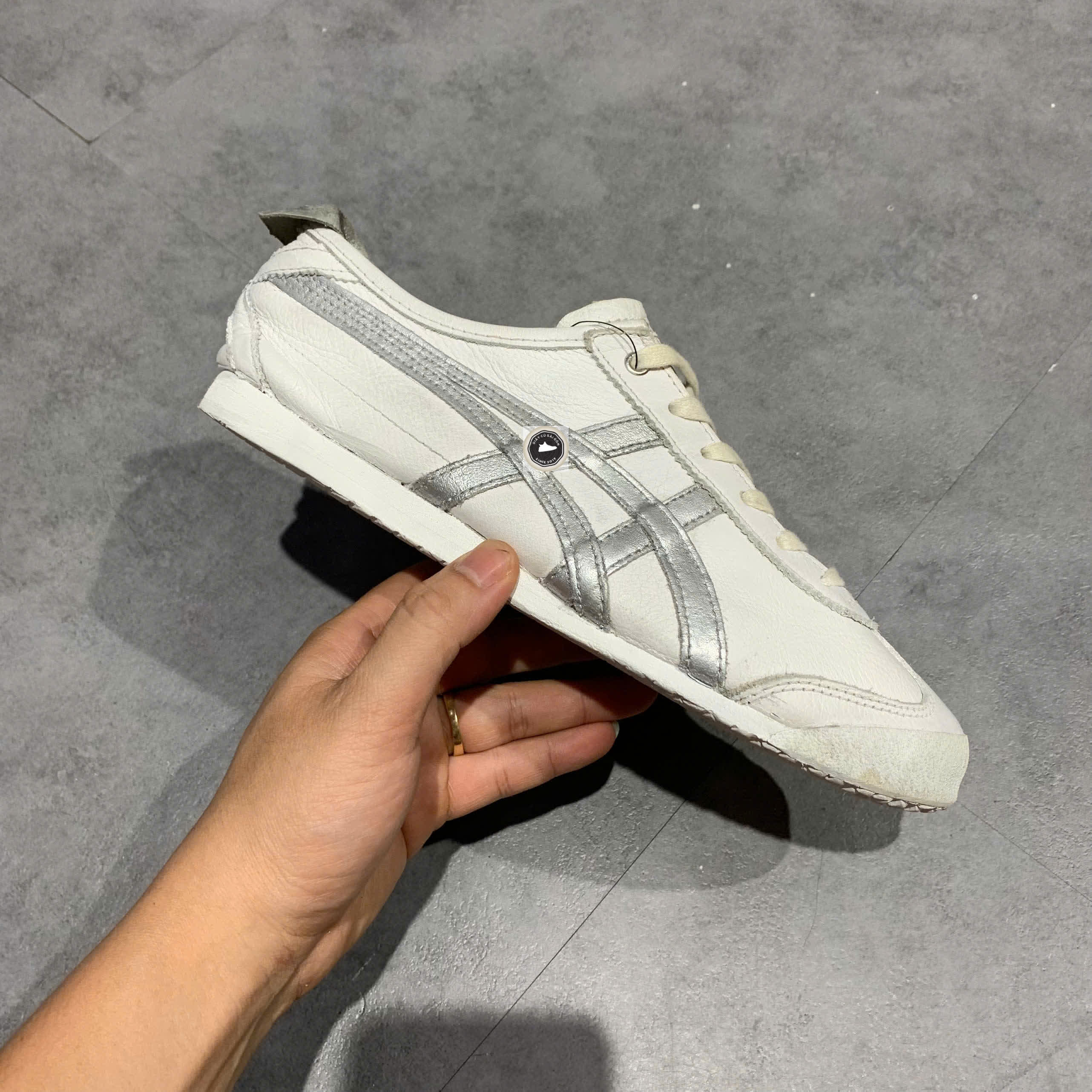 🔥 ONITSUKA TIGER MEXICO 66 – WHITE/BLACK – SIZE 39.5 – PVN22252 – CHÍNH HÃNG