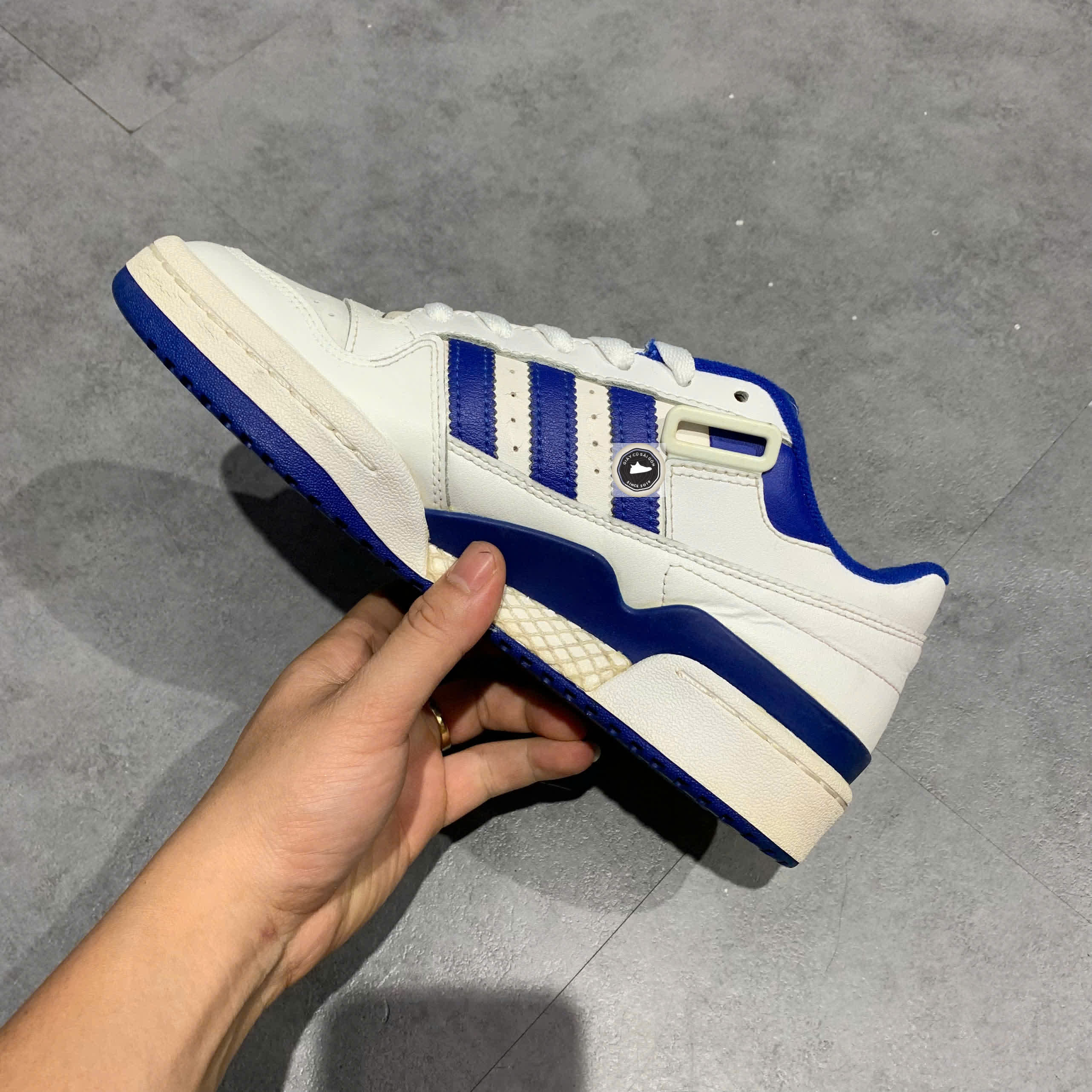 🔥 Adidas Forum Low 'White Royal Blue' – SIZE 41 1/3 – PVN22668 – CHÍNH HÃNG