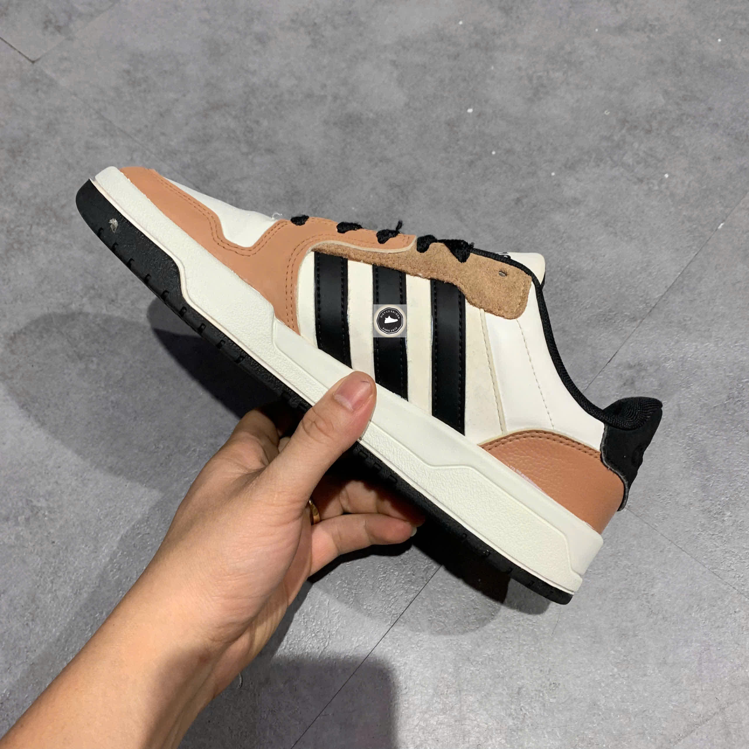 Adidas Entrap 'White Black Brown' - IE3905 - Size 40 - GIÀY 2HAND CHÍNH HÃNG PVN22685