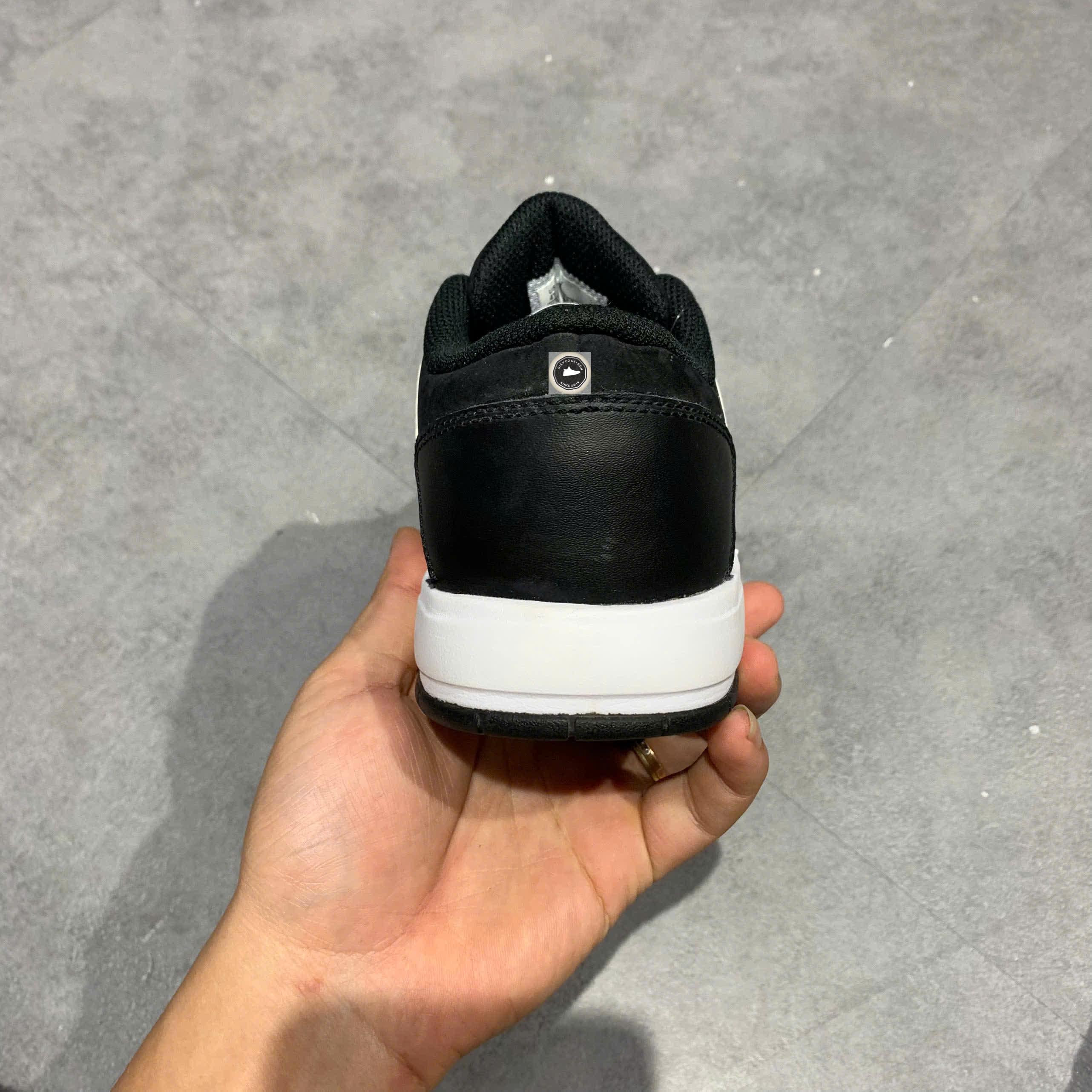 Jordan Nu Retro 1 Low White Black (GS) - FB4412 100 - Size 36 - GIÀY 2HAND CHÍNH HÃNG 23048