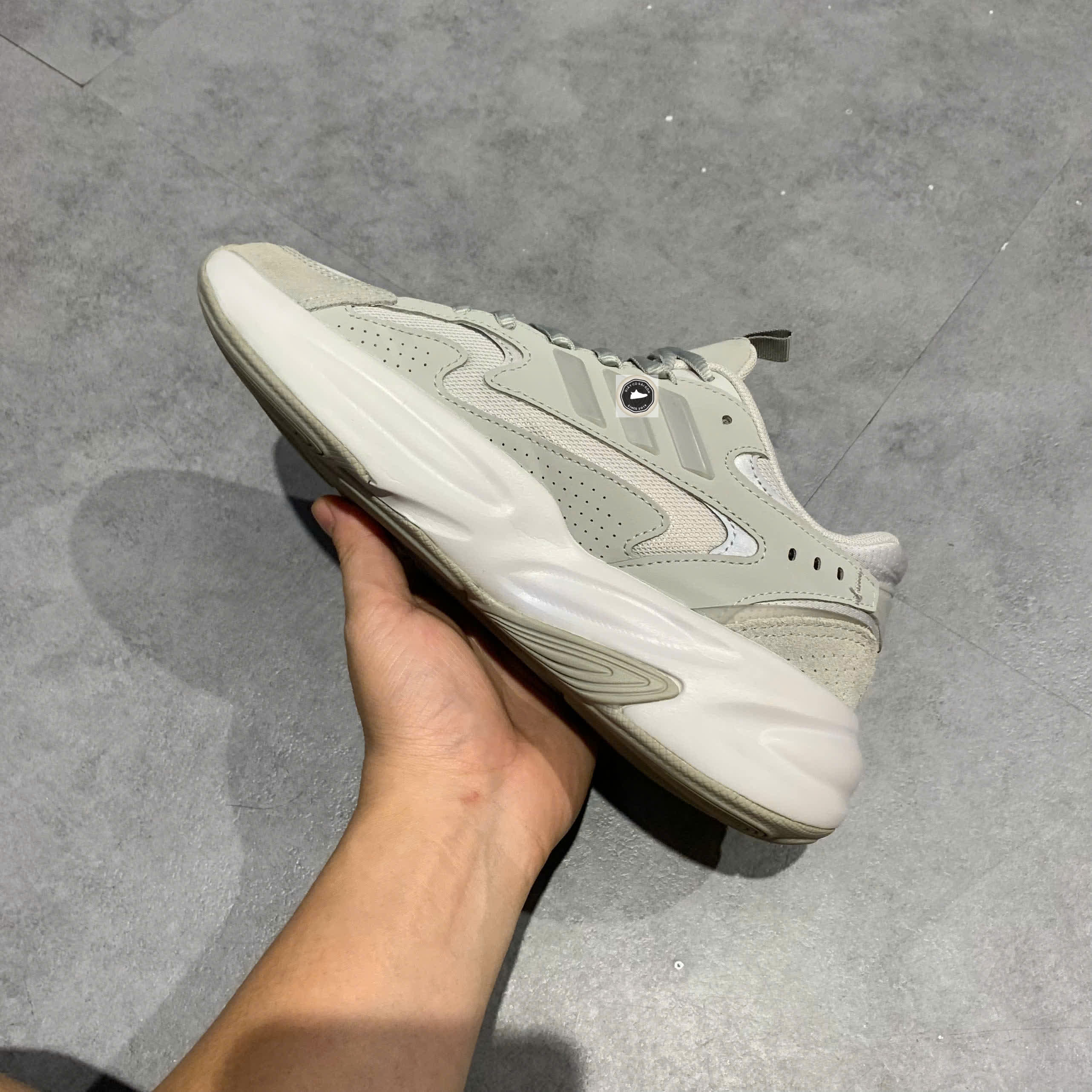 🔥 ADIDAS OZWEEGO – SIZE 37 1/3 – PVN23061 – CHÍNH HÃNG