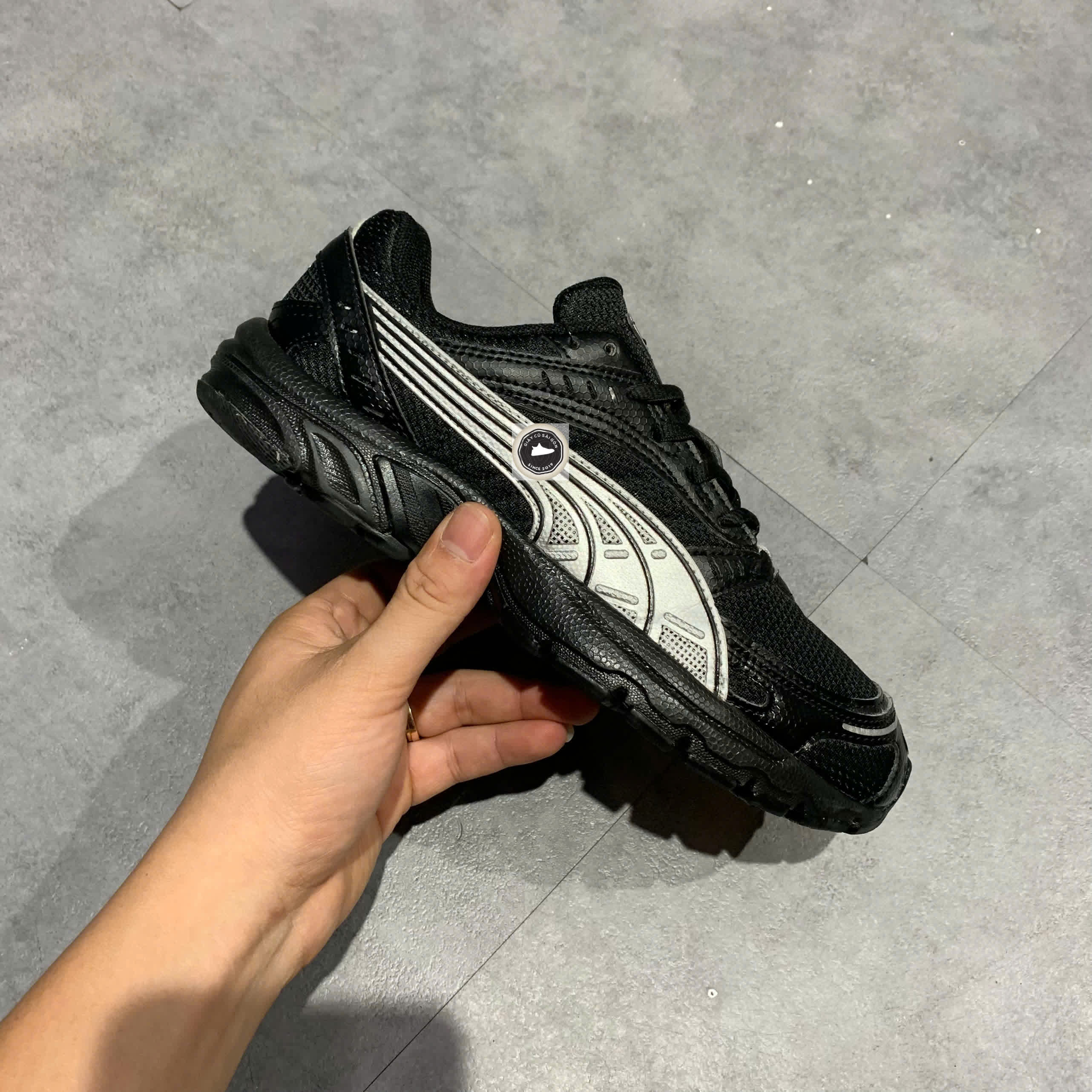 🔥 PUMA AXIS ‘BLACK SILVER’ – SIZE 37 – PVN23084 – CHÍNH HÃNG