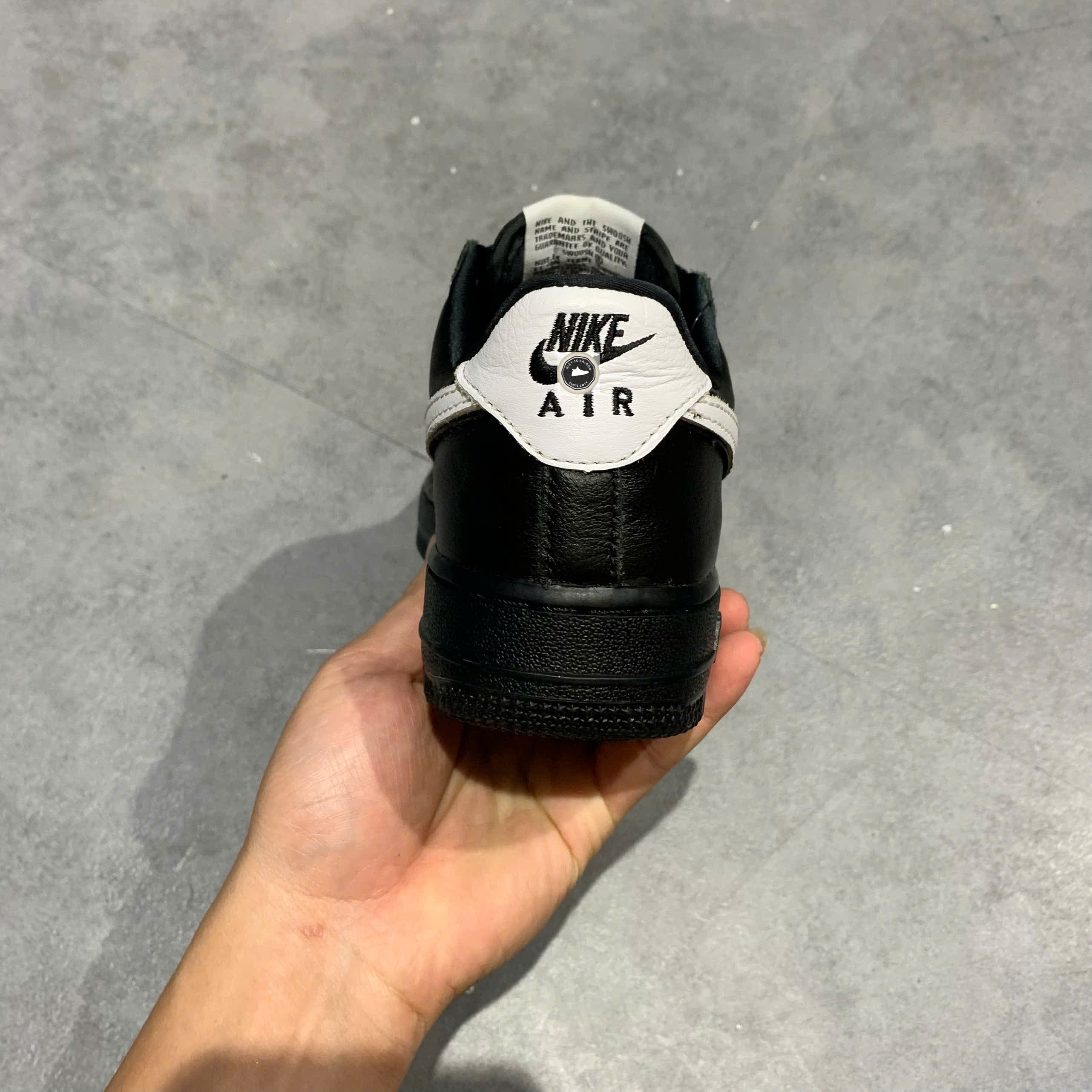 air forces with black stripe