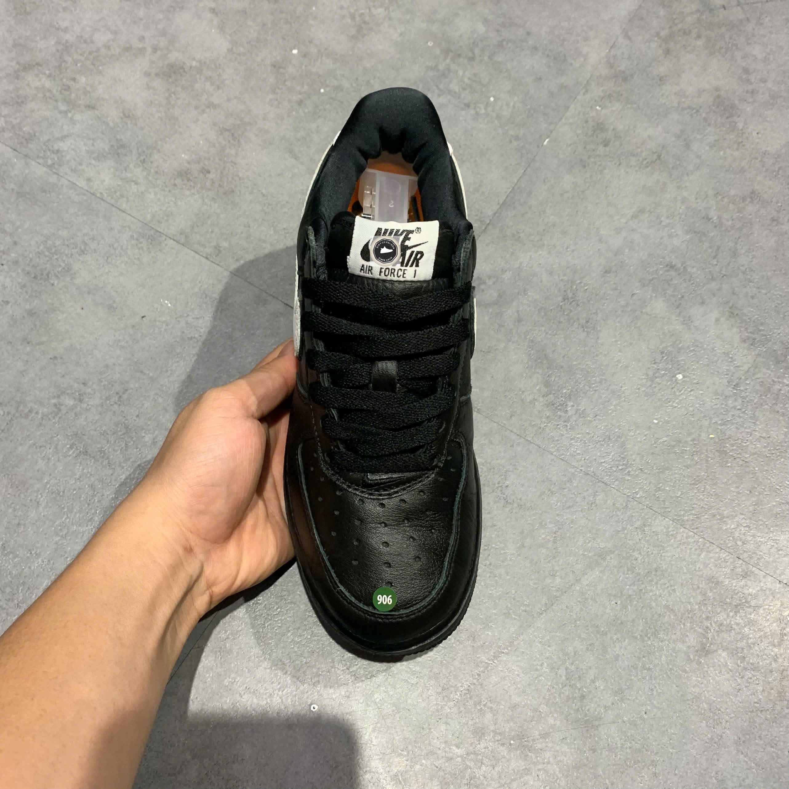 🔥 NIKE AIR FORCE 1 LOW RETRO QS ‘BLACK WHITE’ – SIZE 38.5 – PVN23086 – CHÍNH HÃNG