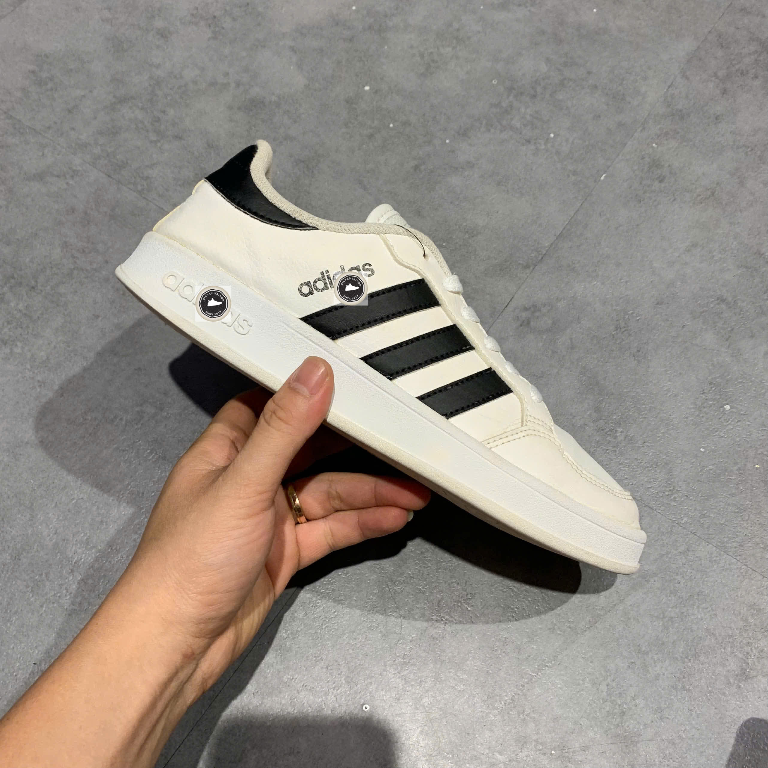 🔥 ADIDAS BREAKNET ‘WHITE / CORE BLACK’ – SIZE 40 – PVN22861 – CHÍNH HÃNG