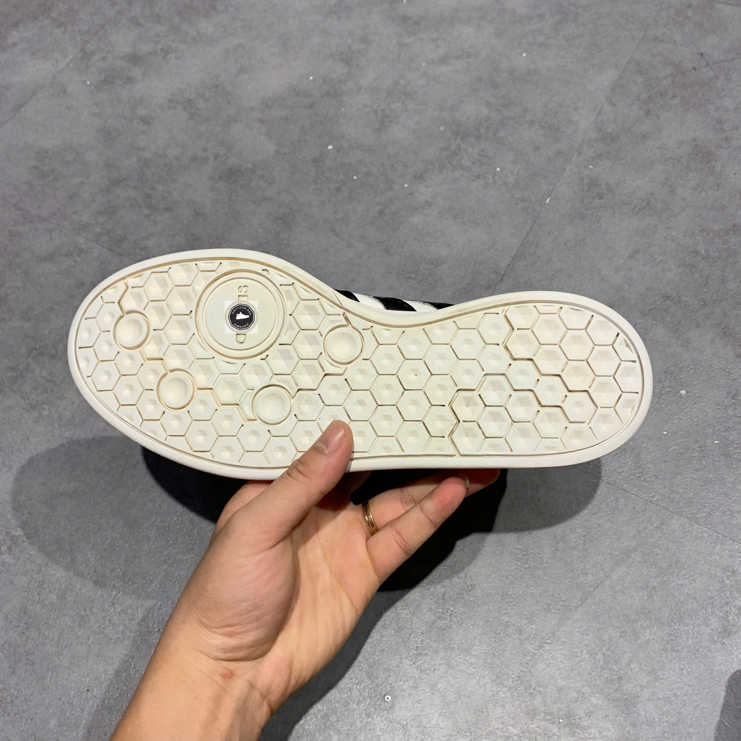 🔥 ADIDAS BREAKNET ‘WHITE / CORE BLACK’ – SIZE 40 – PVN22861 – CHÍNH HÃNG