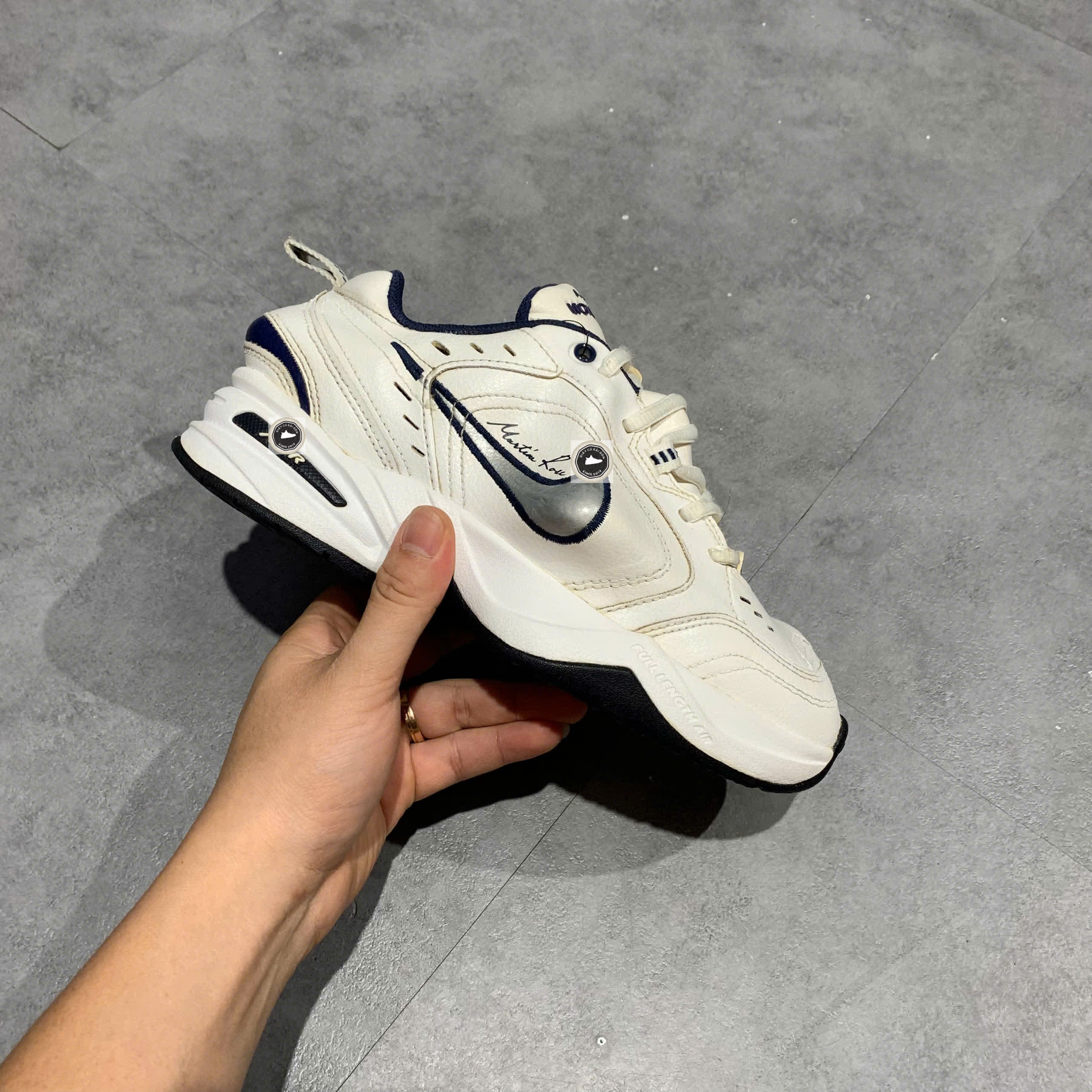 [Martine Rose x Nike Air Monarch IV White Navy] - AT3147 100 - Size 36 - GIÀY 2HAND CHÍNH HÃNG 22951