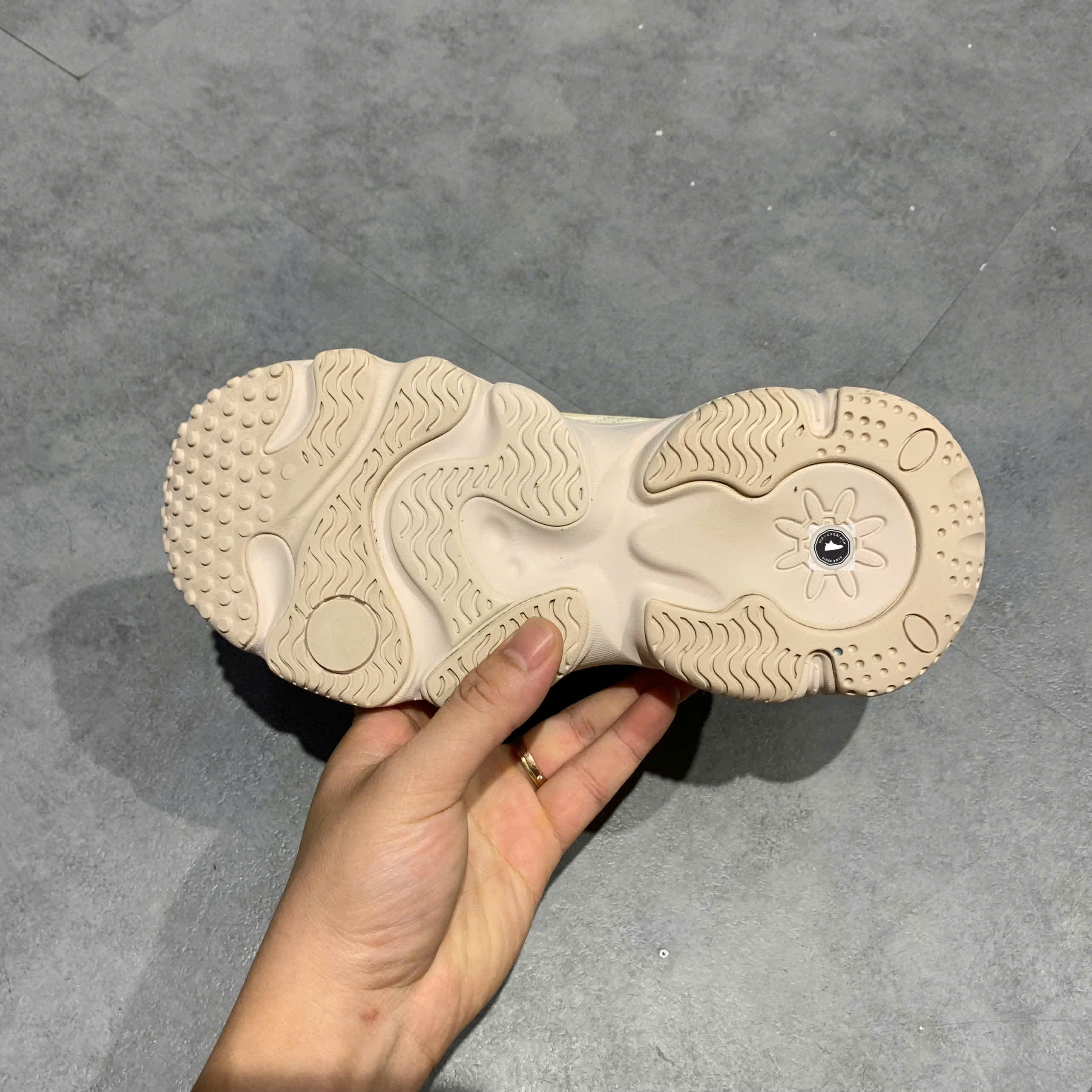 🔥 FILA ADE LOW-TOP ‘BEIGE / NAKED PINK’ – SIZE 36 – PVN22923 – CHÍNH HÃNG