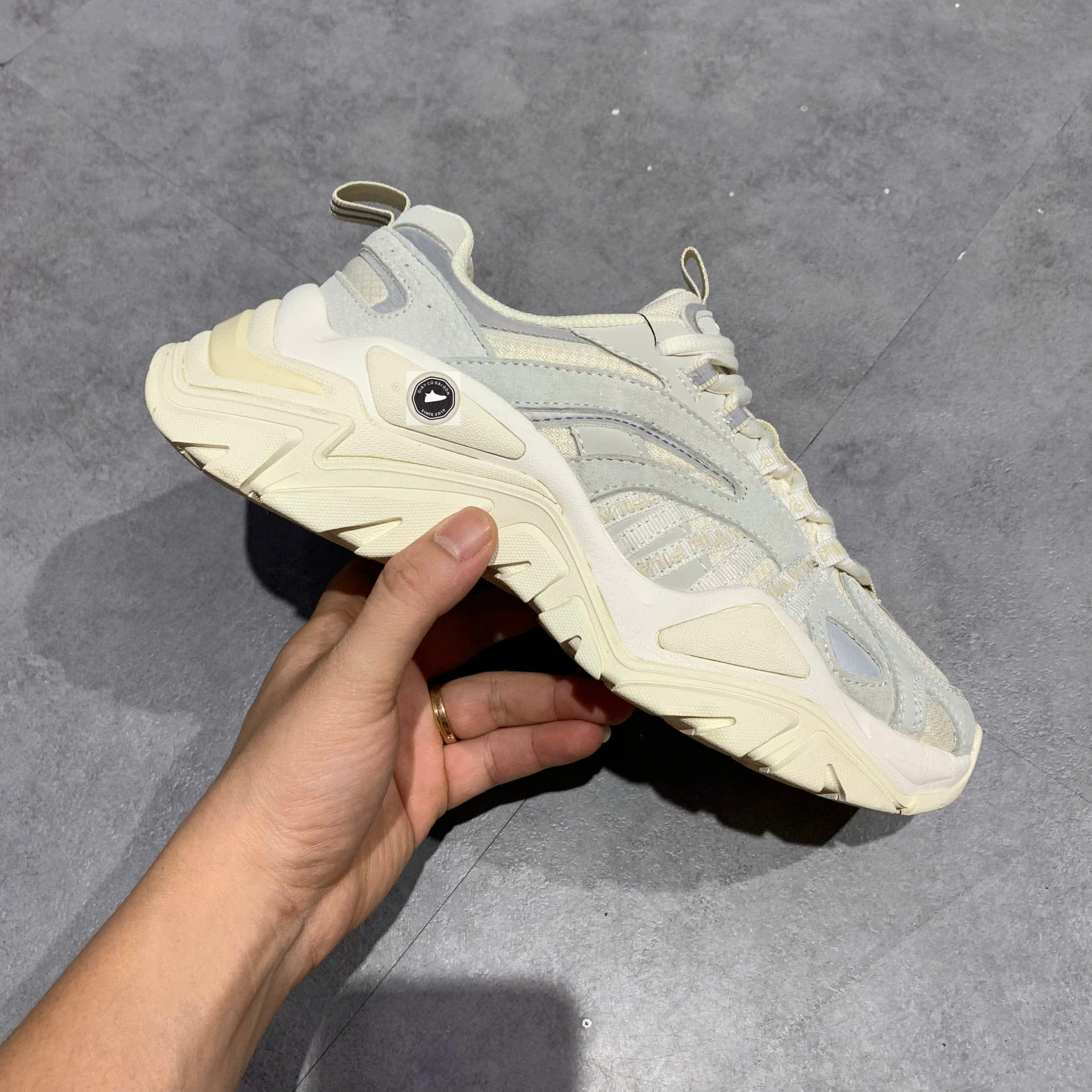 [FILA Interation Light White Grey] - 1JM00790 920 - Size 38 - GIÀY 2HAND CHÍNH HÃNG 22972