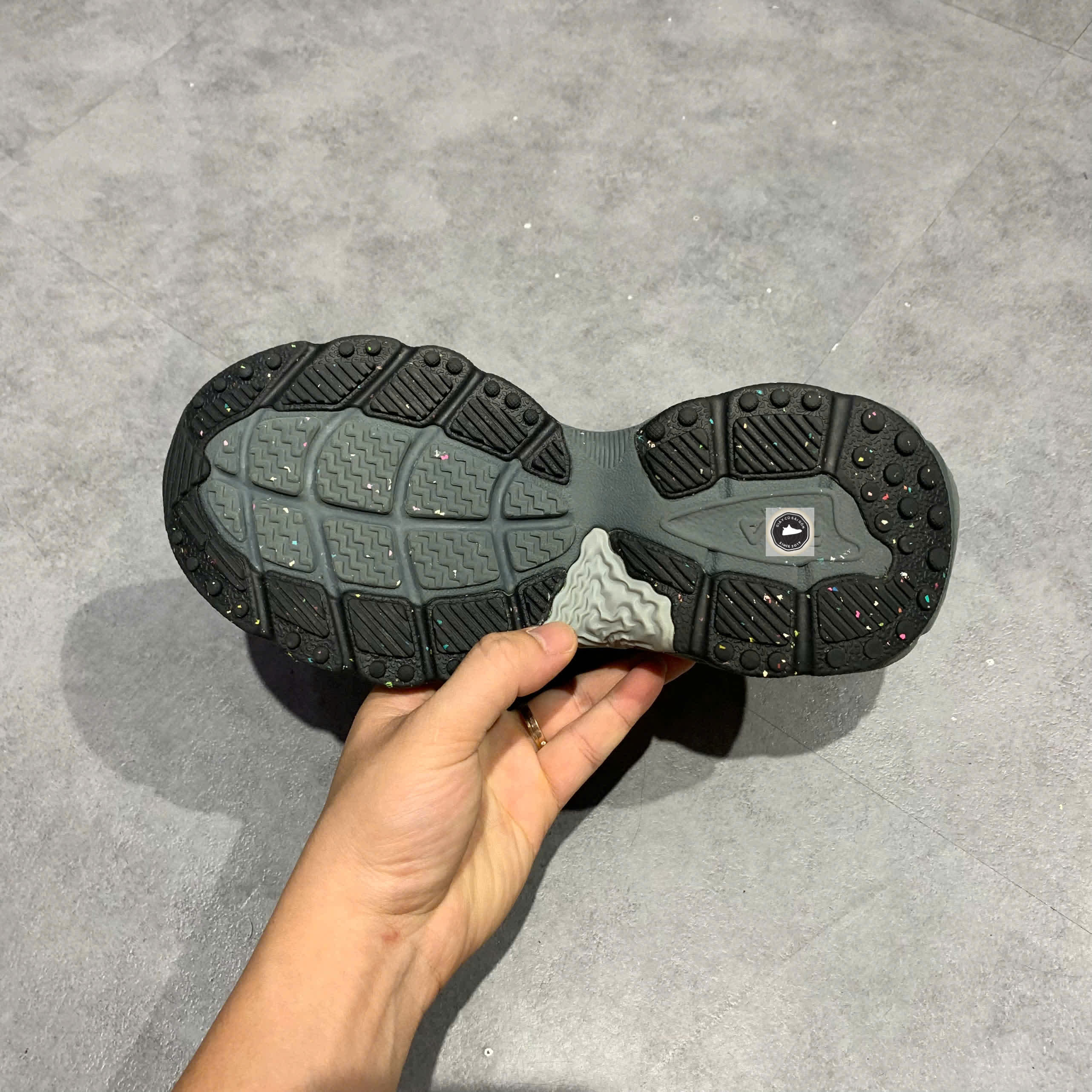 🔥 Fila Fern Sneakers Black Green – SIZE 36.5 – PVN23032 – CHÍNH HÃNG