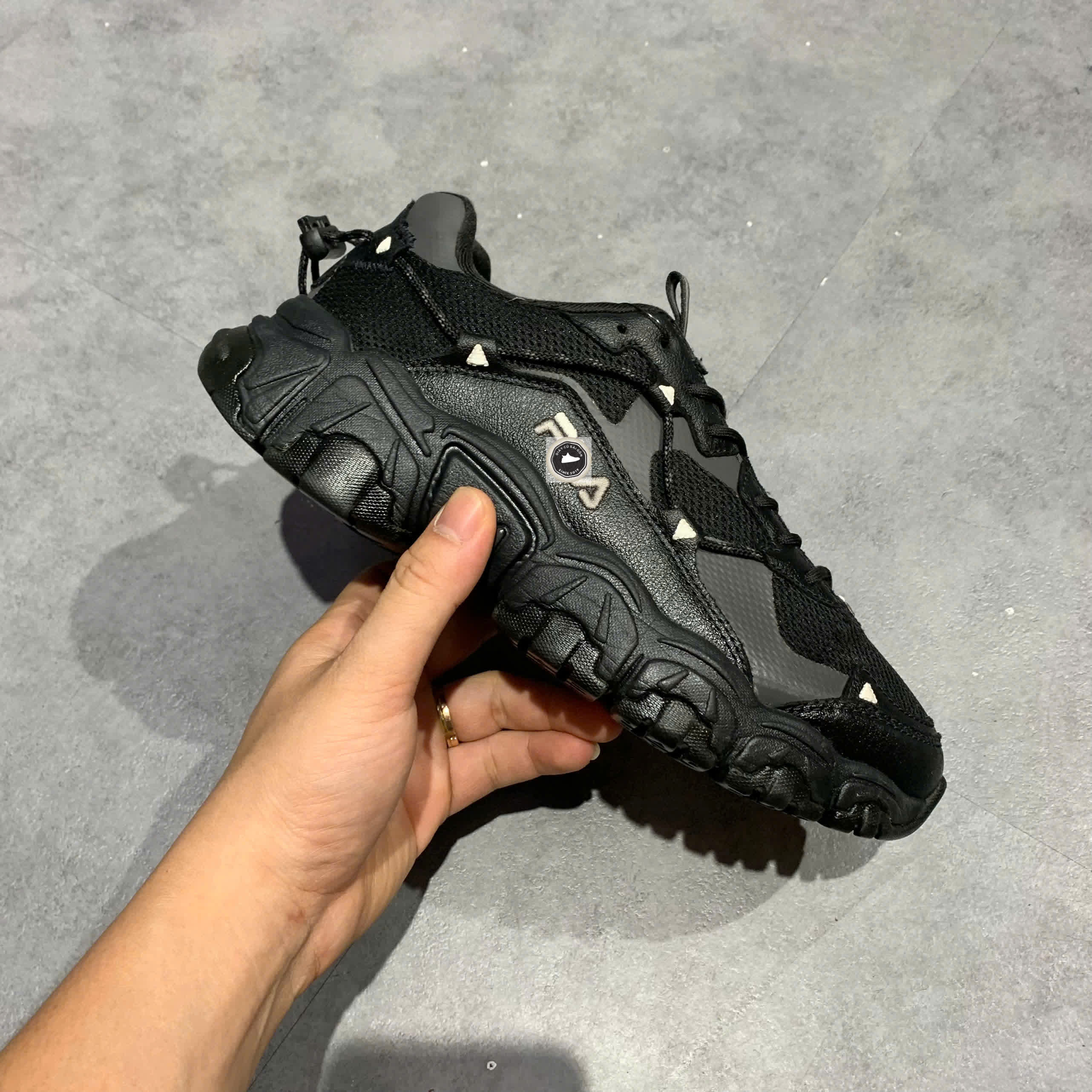 🔥 FILA FUSION ‘BLACK’ – SIZE 37.5 – PVN22934 – CHÍNH HÃNG