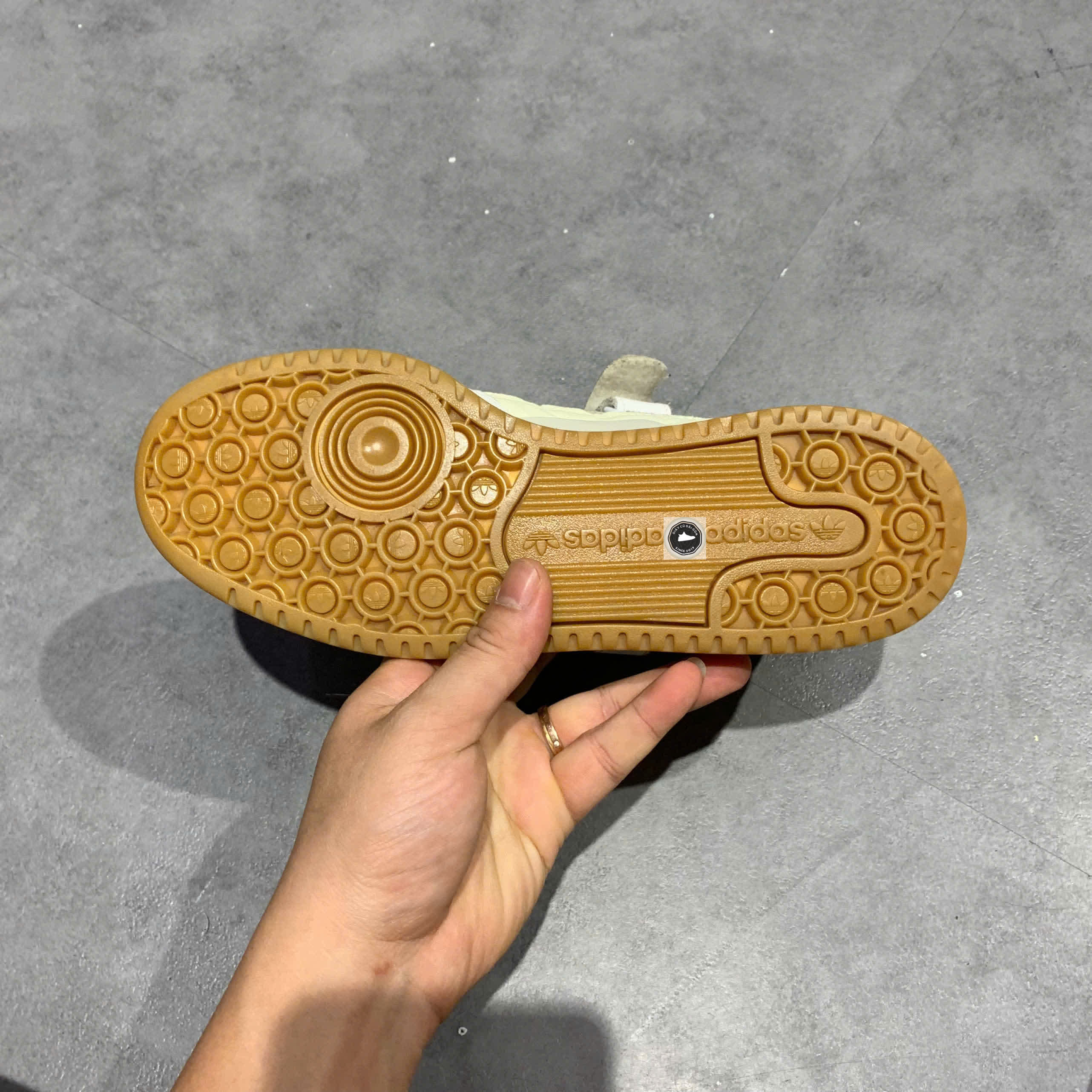 🔥 Adidas Originals Forum Low 'White Ecru Tint Gum' – SIZE 37 1/3 – PVN23067 – CHÍNH HÃNG