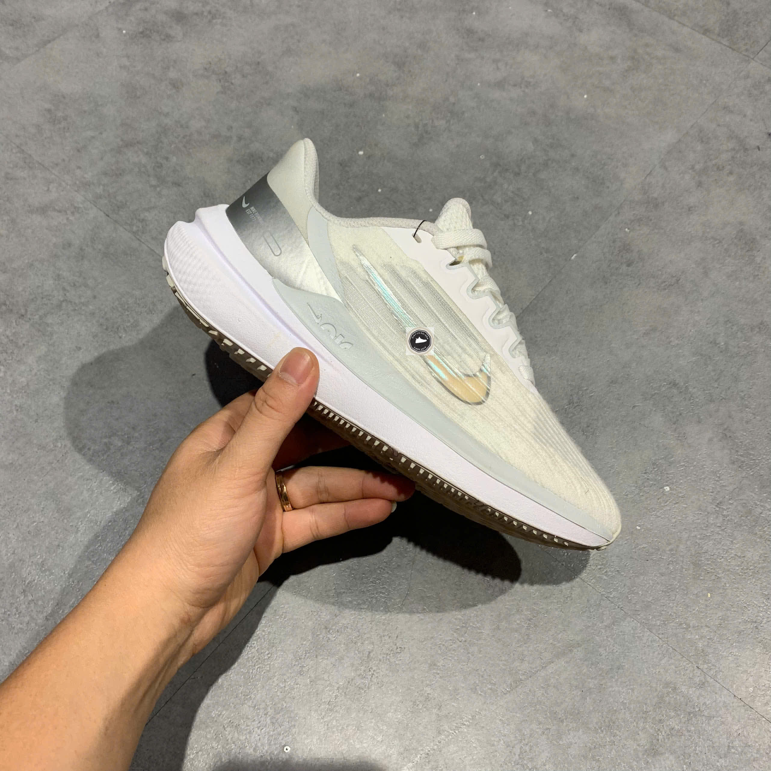 🔥 Giày Nike Air Winflo 9 'White Metallic Silver' DD8686‑100 – SIZE 36.5 – PVN22941 – CHÍNH HÃNG