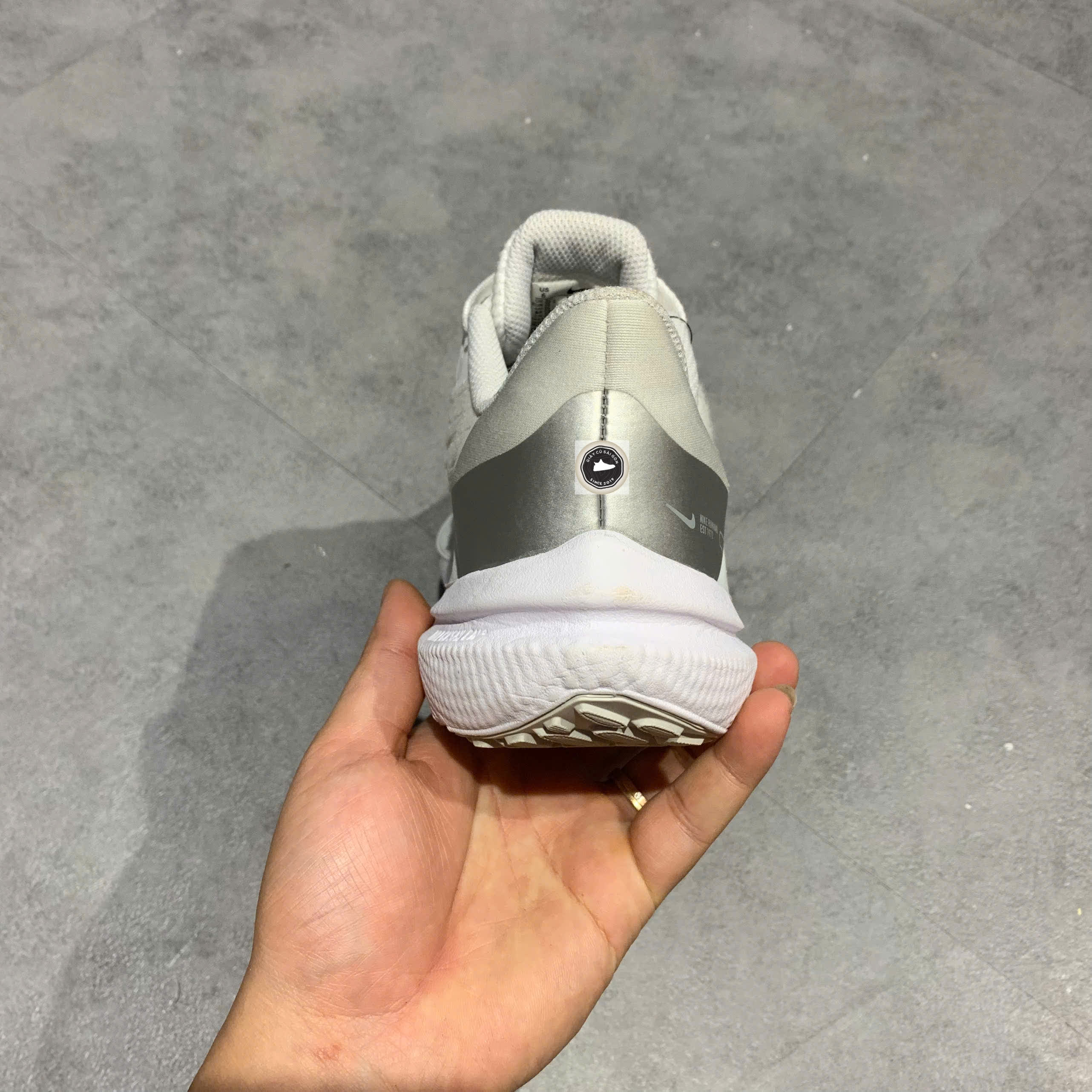 🔥 Giày Nike Air Winflo 9 'White Metallic Silver' DD8686‑100 – SIZE 36.5 – PVN22941 – CHÍNH HÃNG