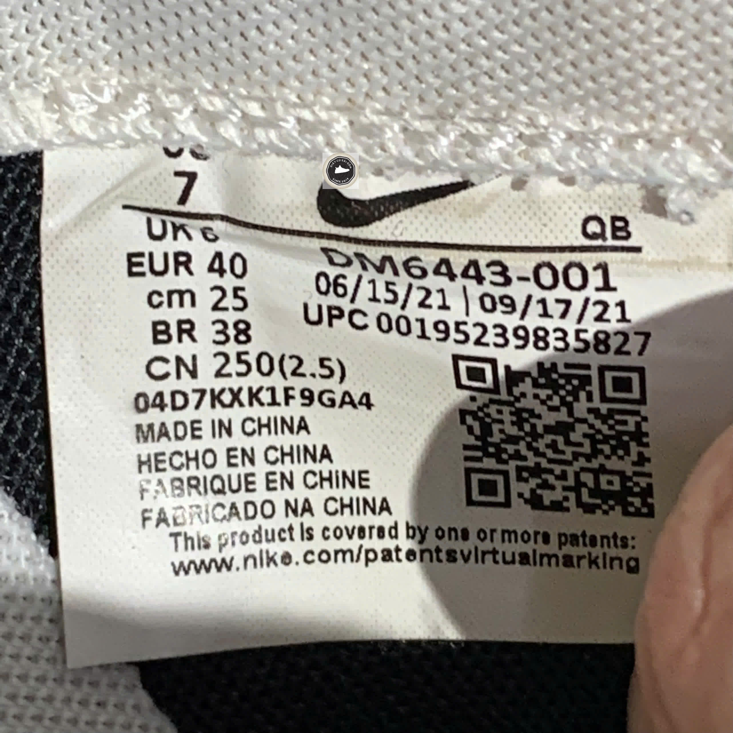 🔥 Nike Blazer Low Sacai Black Patent Leather – SIZE 40 – PVN22879 – CHÍNH HÃNG