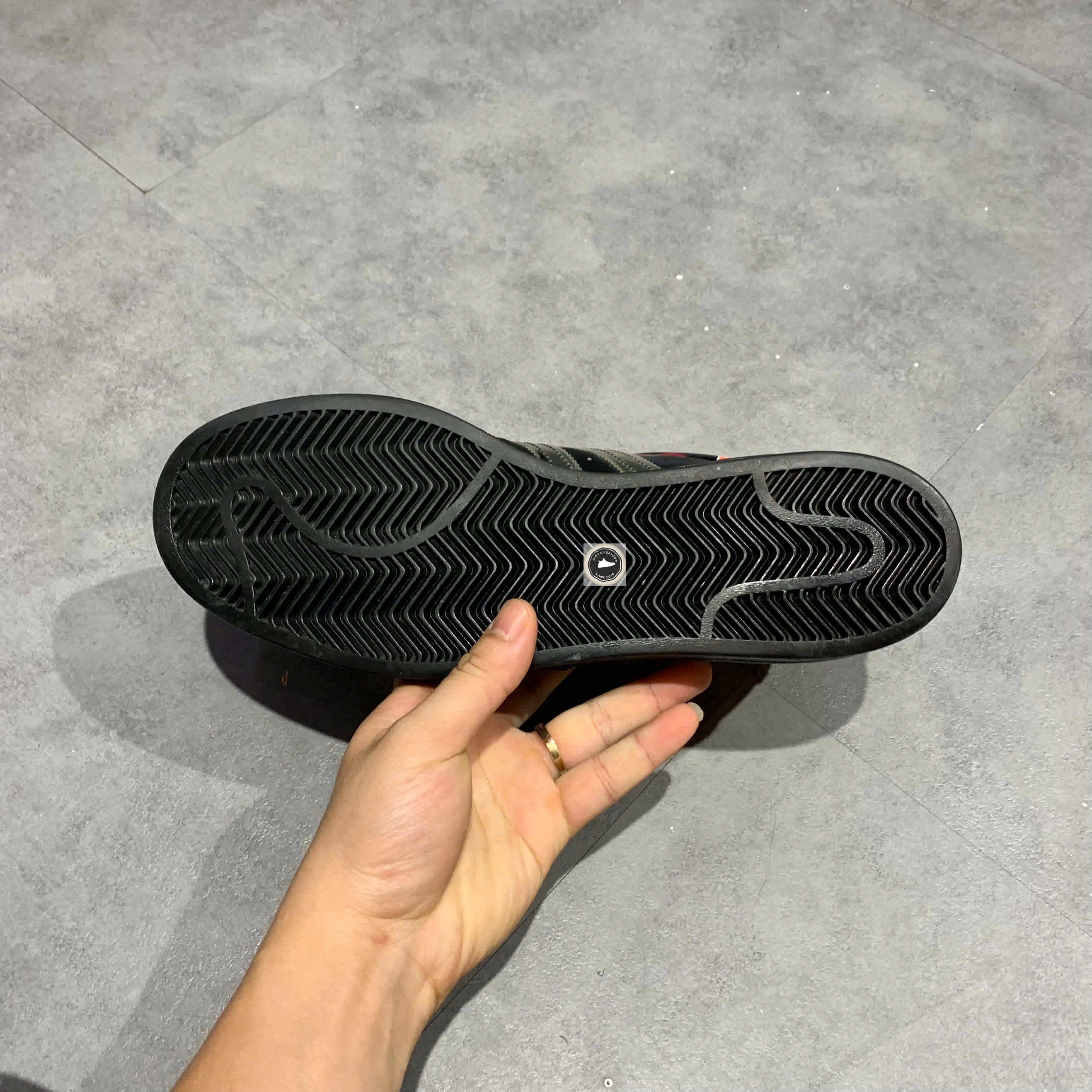 🔥 ADIDAS SUPERSTAR ‘COMIC ART’ – SIZE 42 ⅔ – PVN23572 – CHÍNH HÃNG