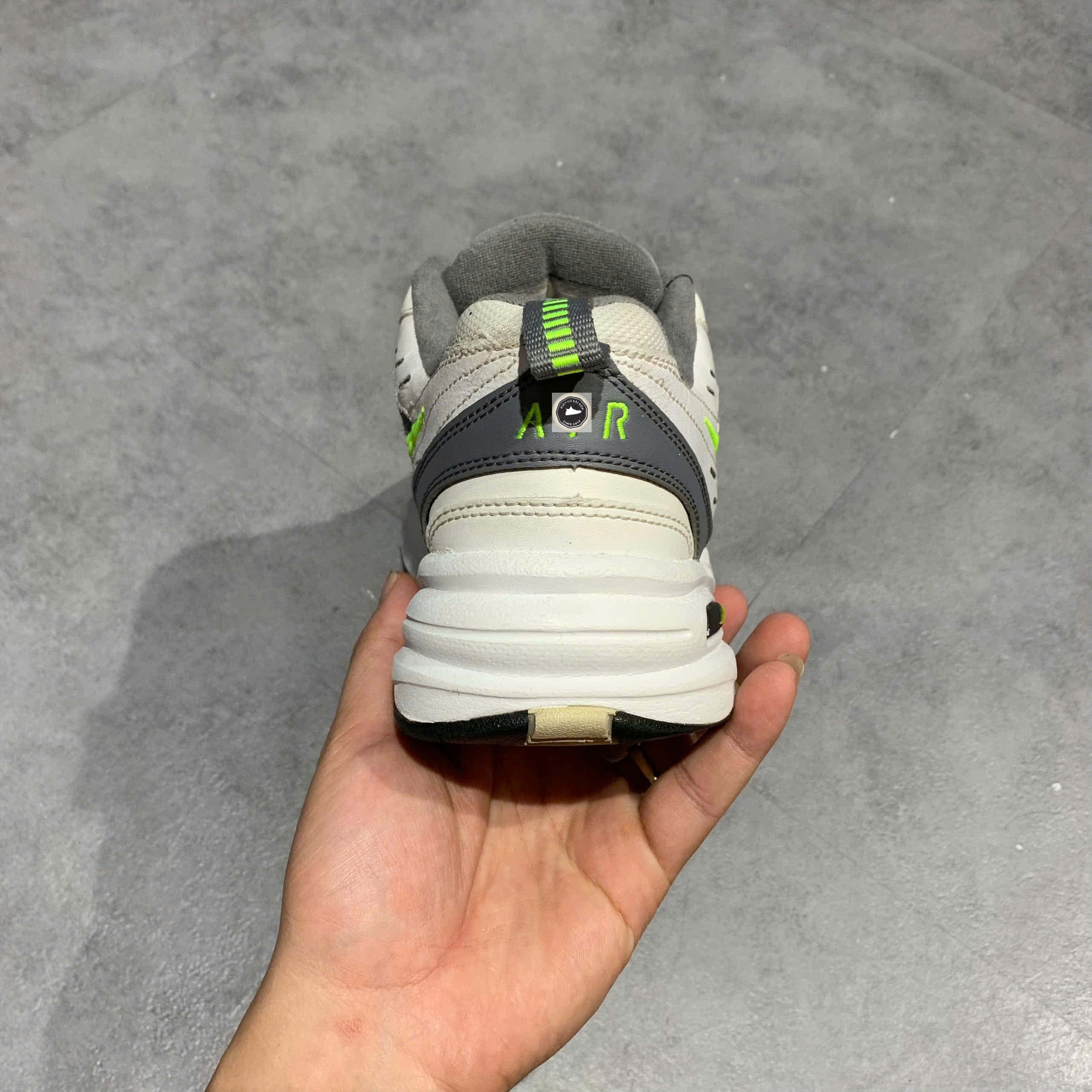 🔥 Giày Nike Air Monarch IV 'White Navy' 415445-102 – SIZE 40 – PVN23241 – CHÍNH HÃNG